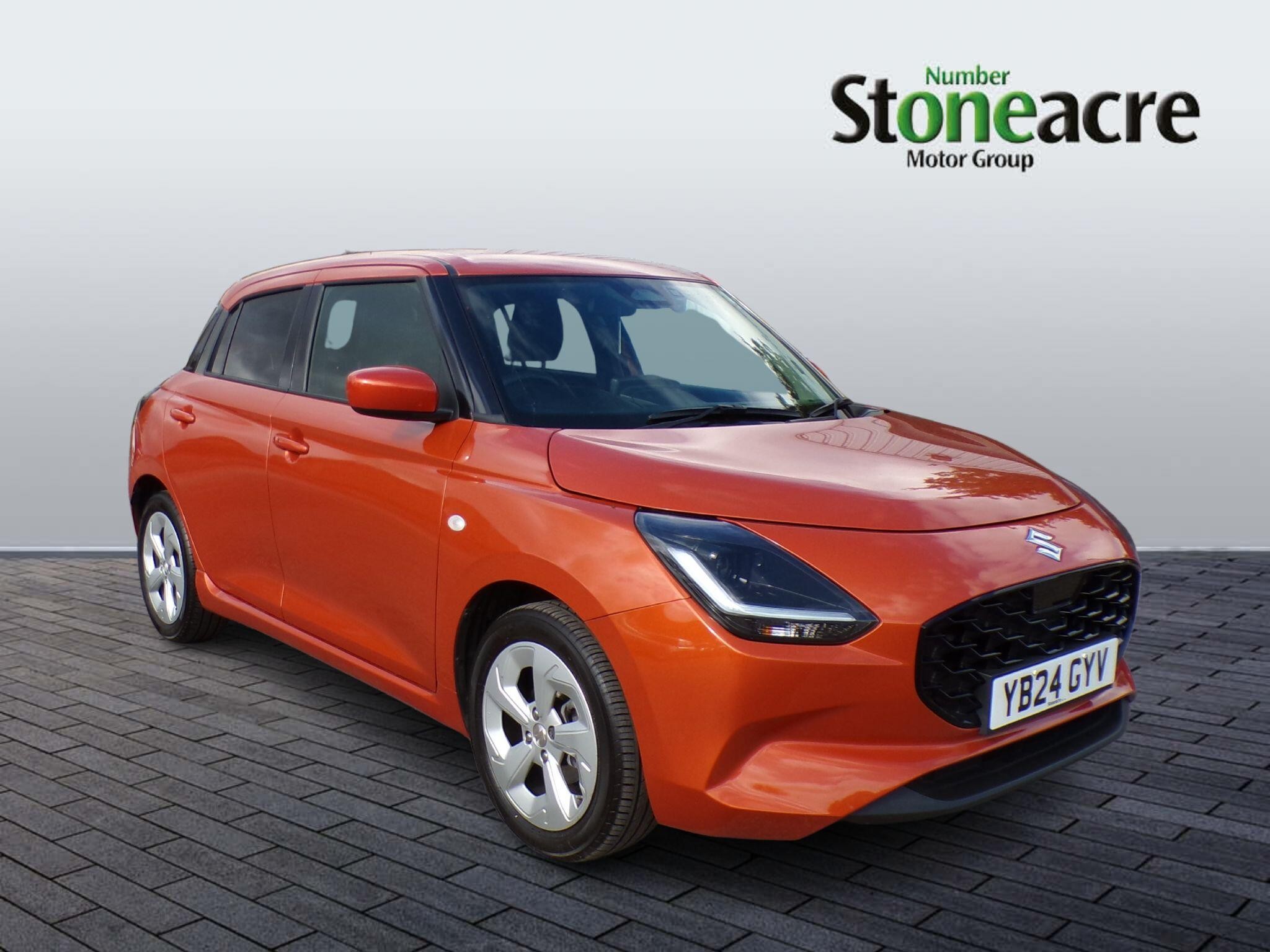 Main listing image - Suzuki Swift