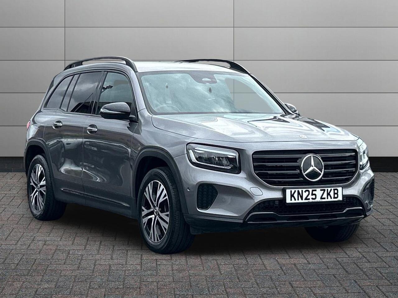 Main listing image - Mercedes-Benz GLB