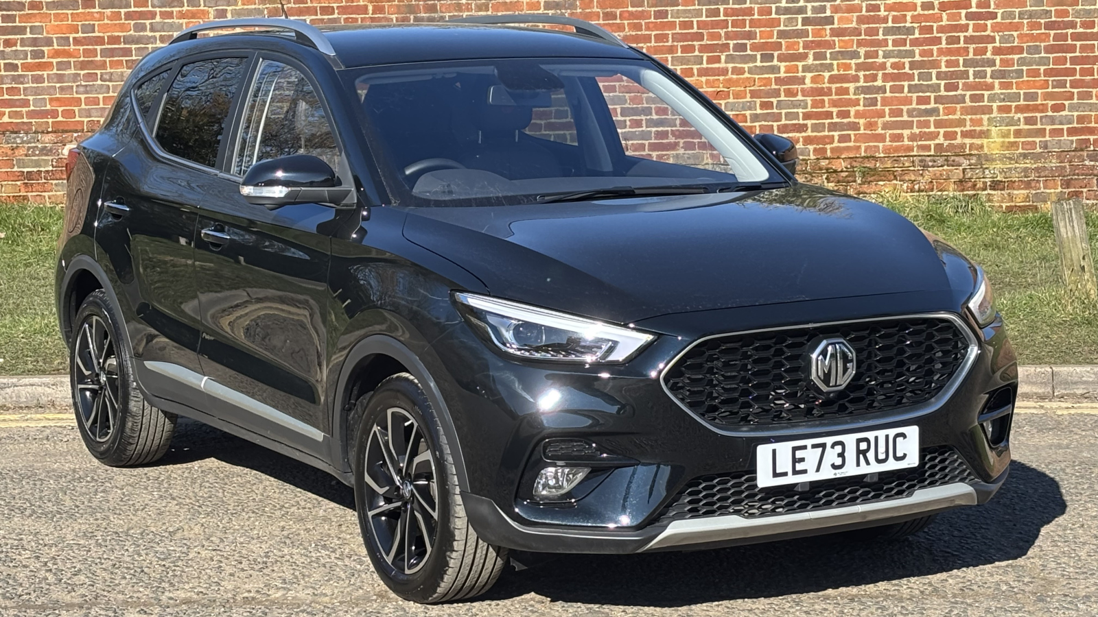 Main listing image - MG ZS