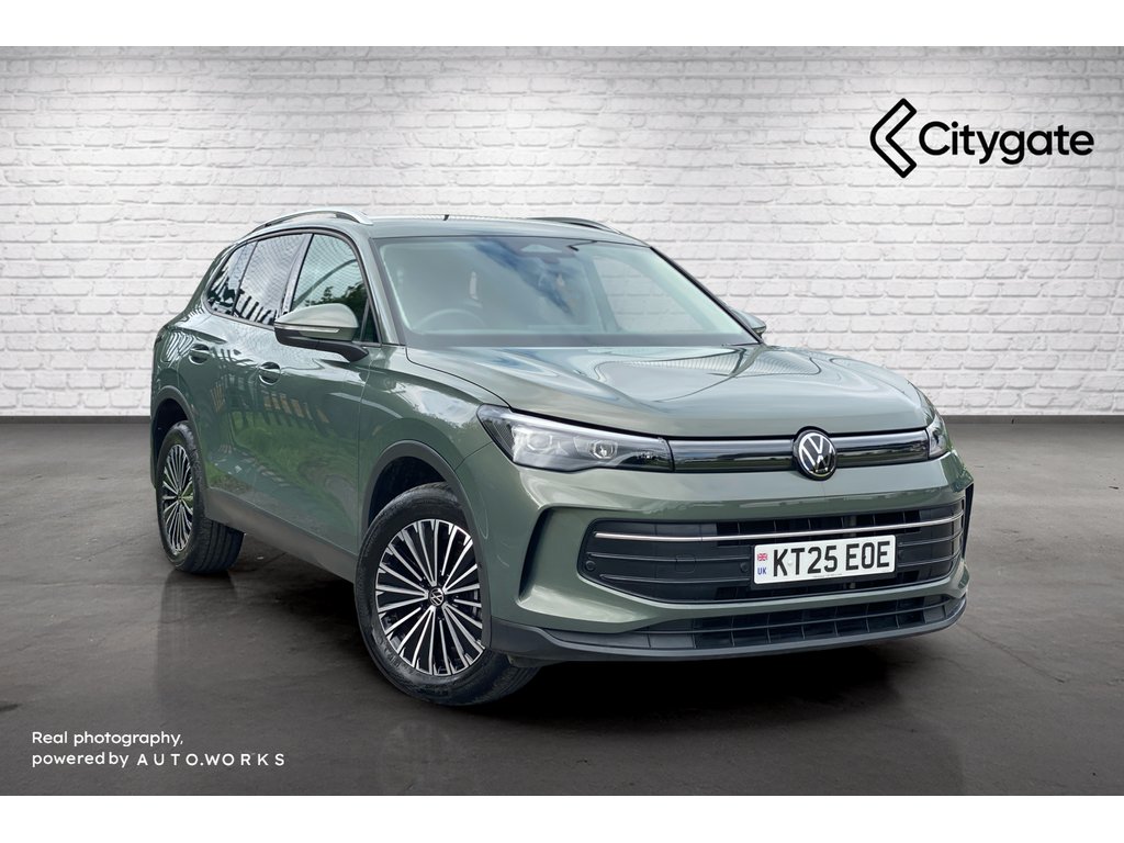 Main listing image - Volkswagen Tiguan