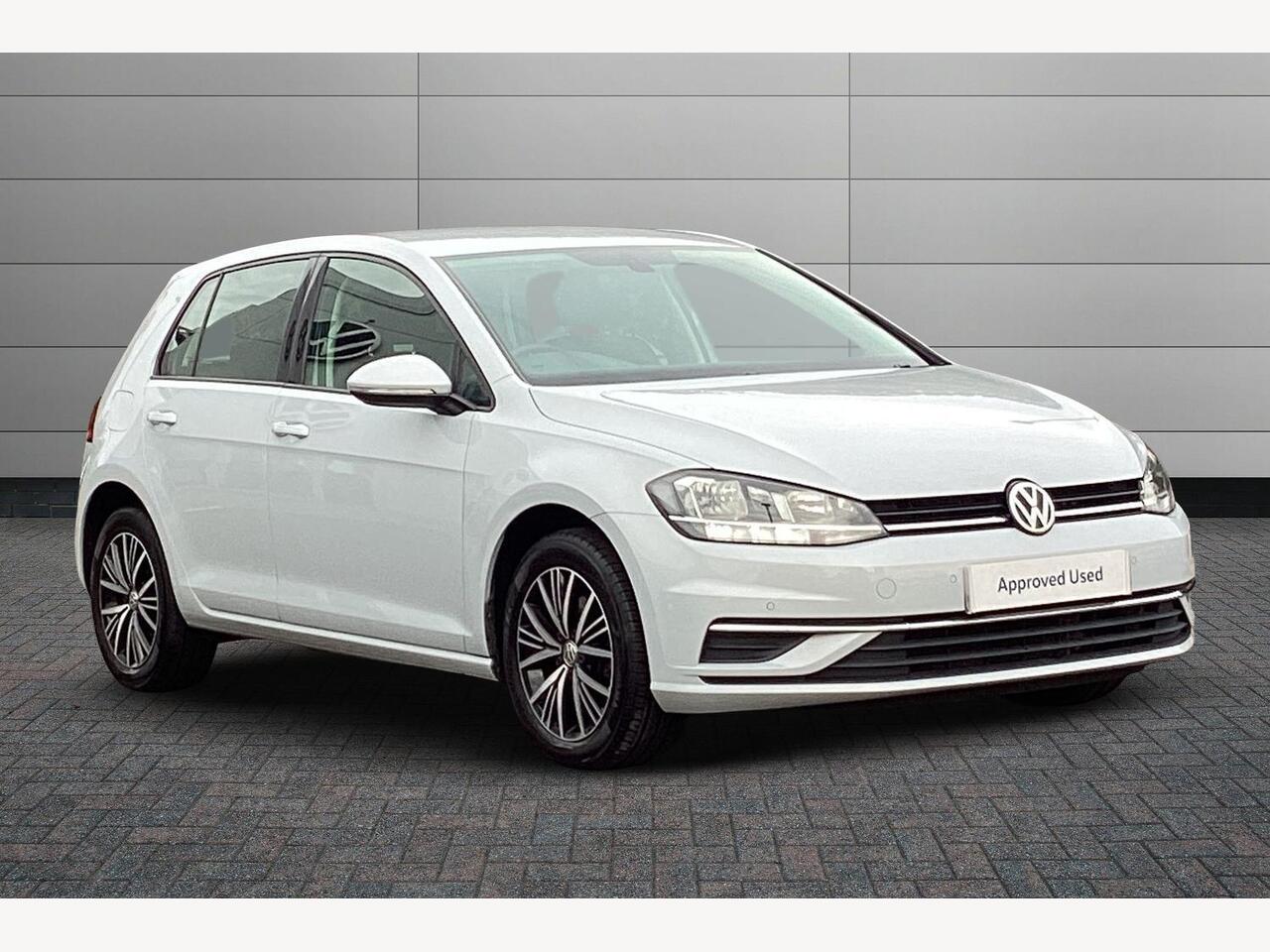 Main listing image - Volkswagen Golf
