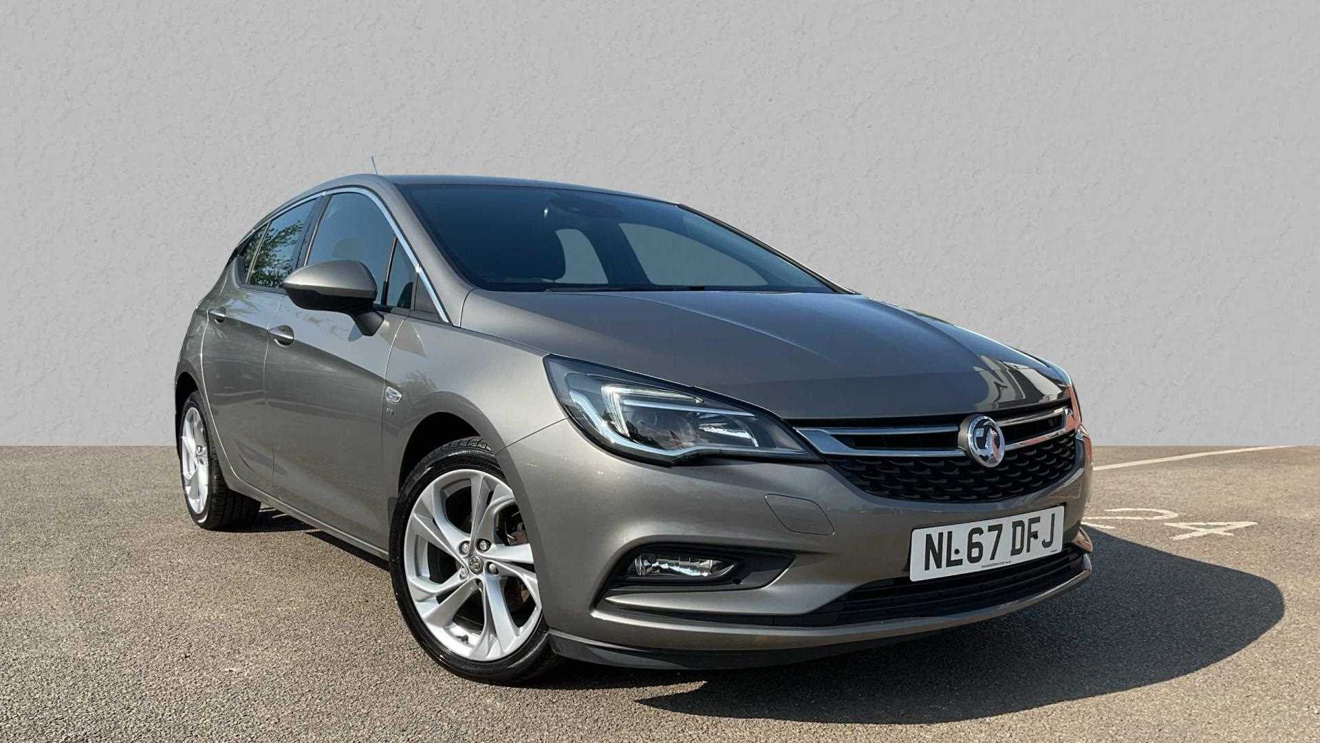 Main listing image - Vauxhall Astra
