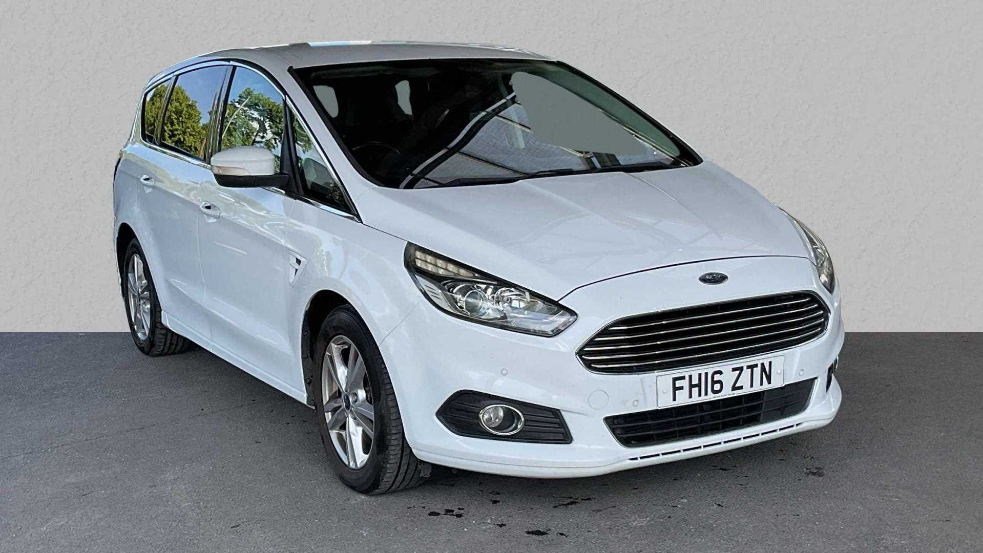 Main listing image - Ford S-MAX