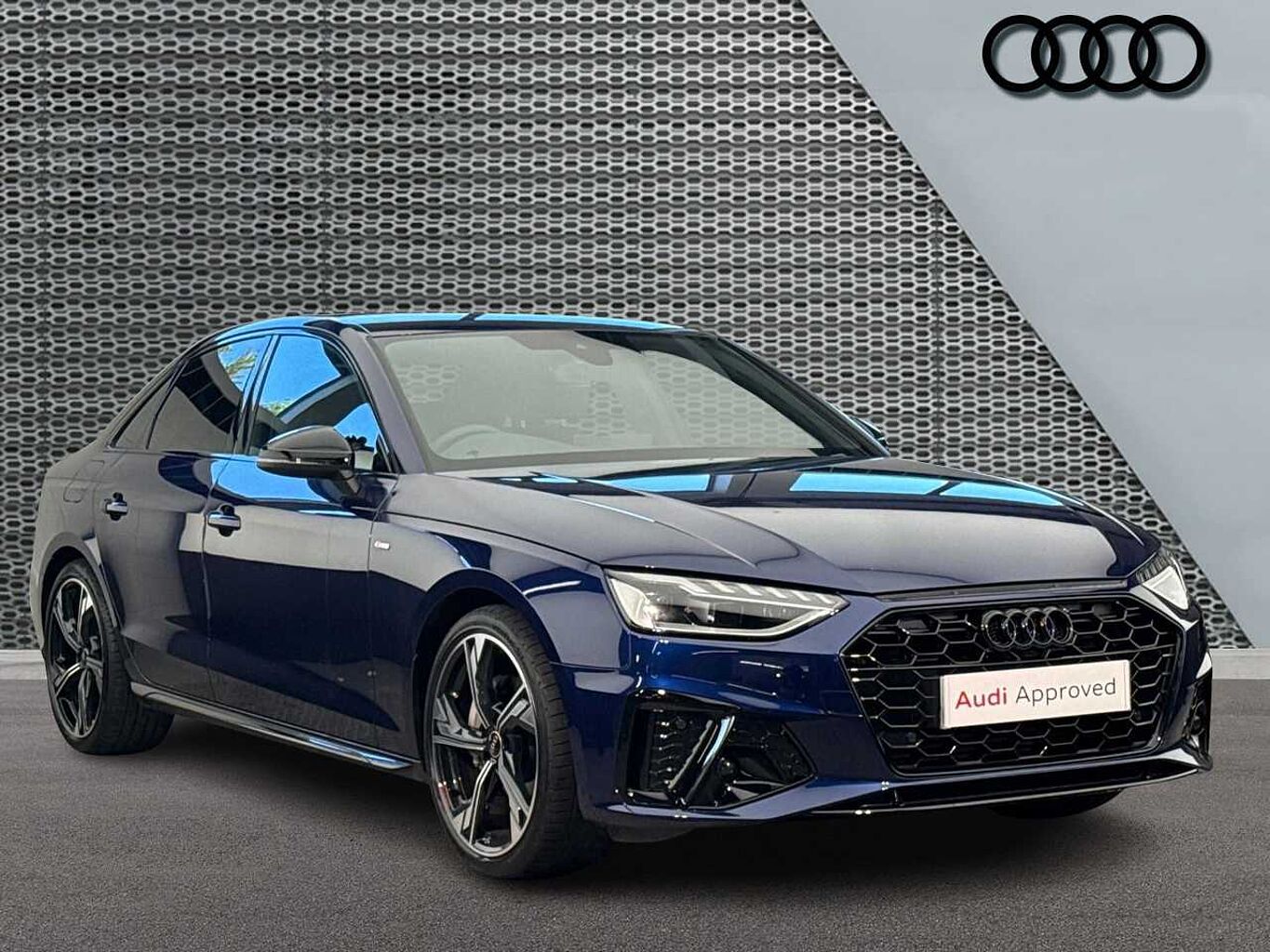 Main listing image - Audi A4