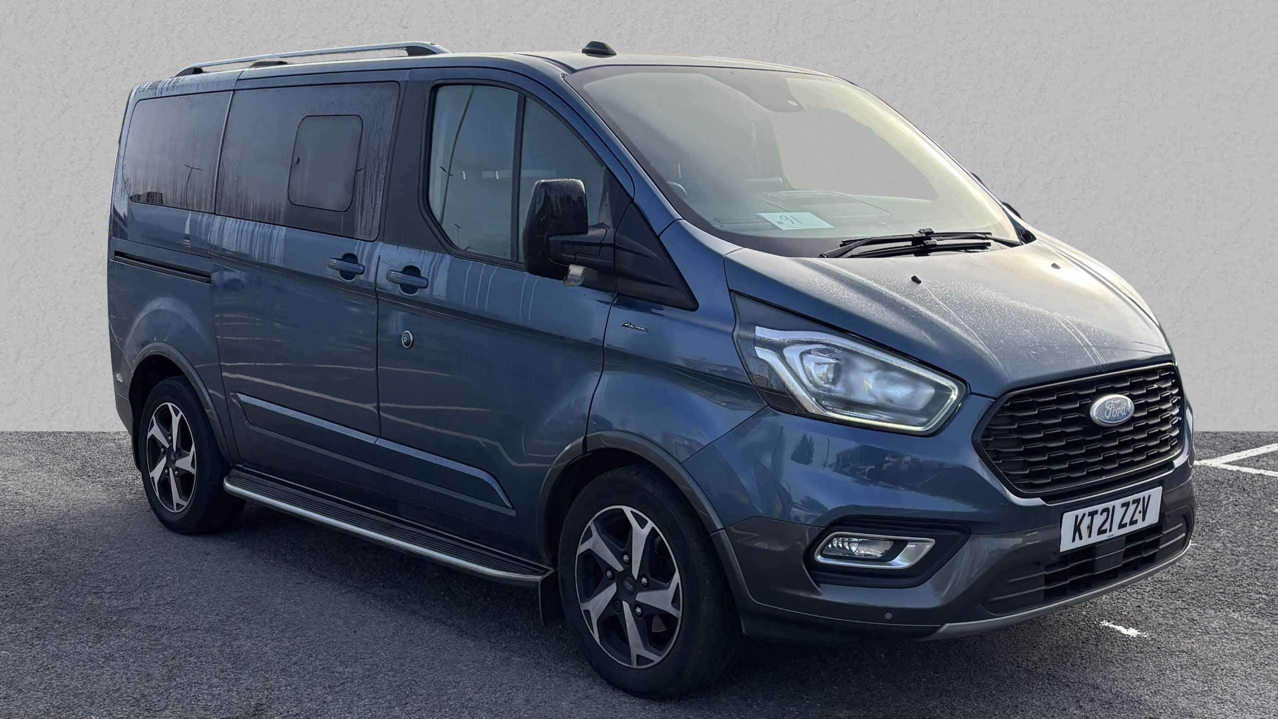 Main listing image - Ford Tourneo Custom