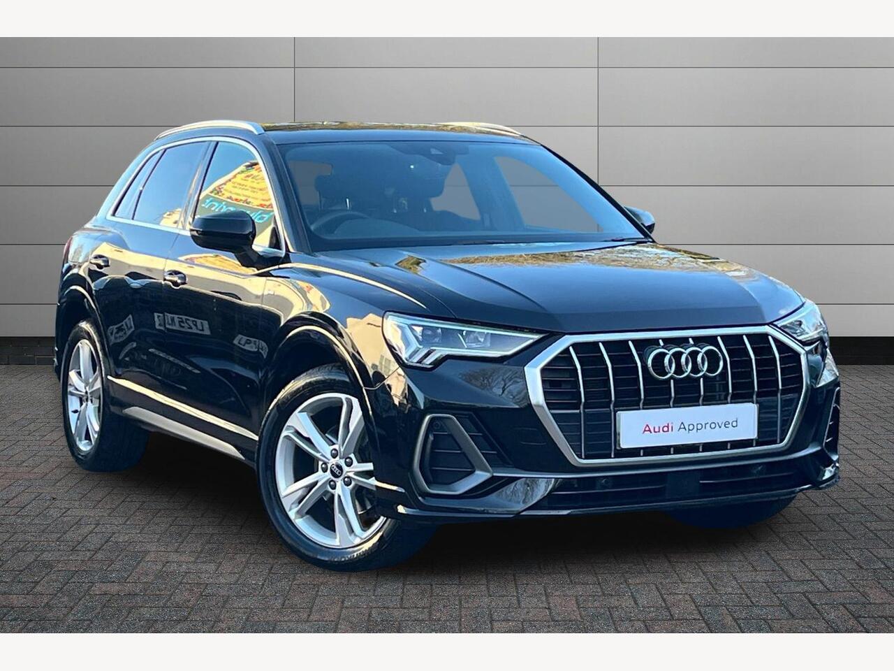 Main listing image - Audi Q3