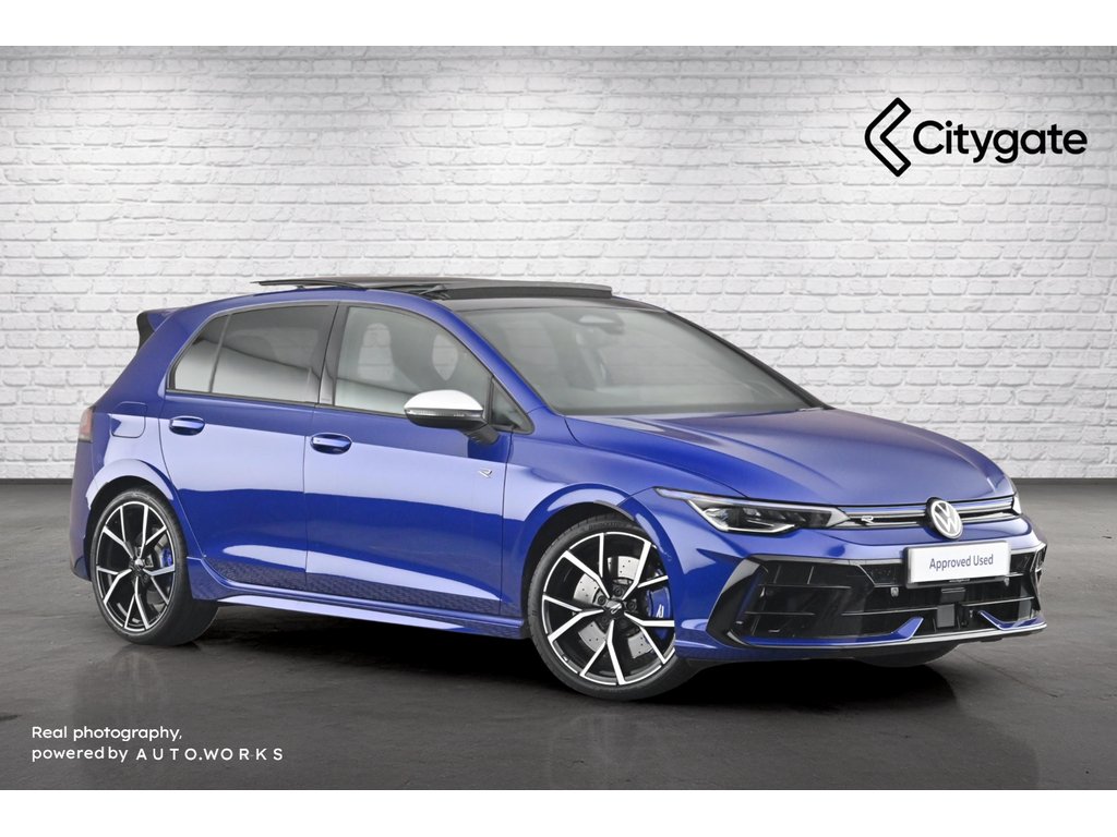 Main listing image - Volkswagen Golf