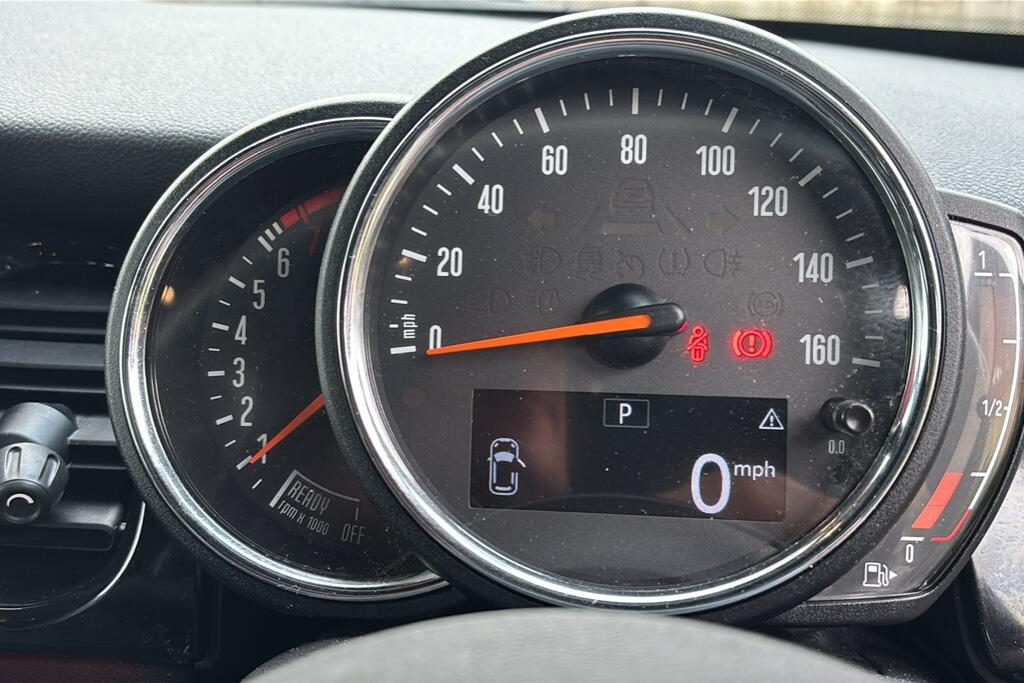 Main listing image - MINI Hatchback 5dr