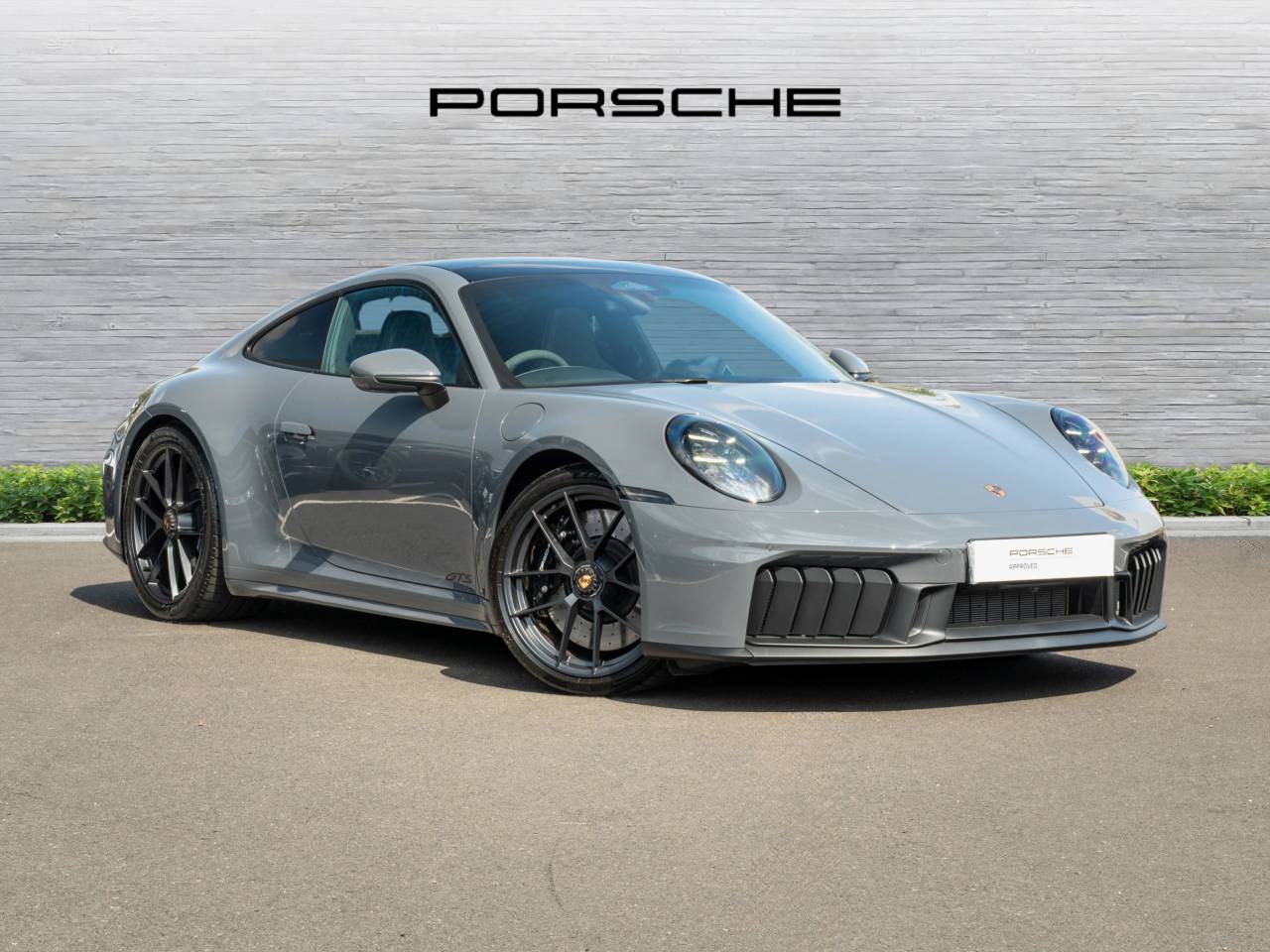 Main listing image - Porsche 911