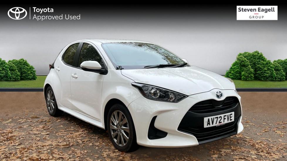 Main listing image - Toyota Yaris