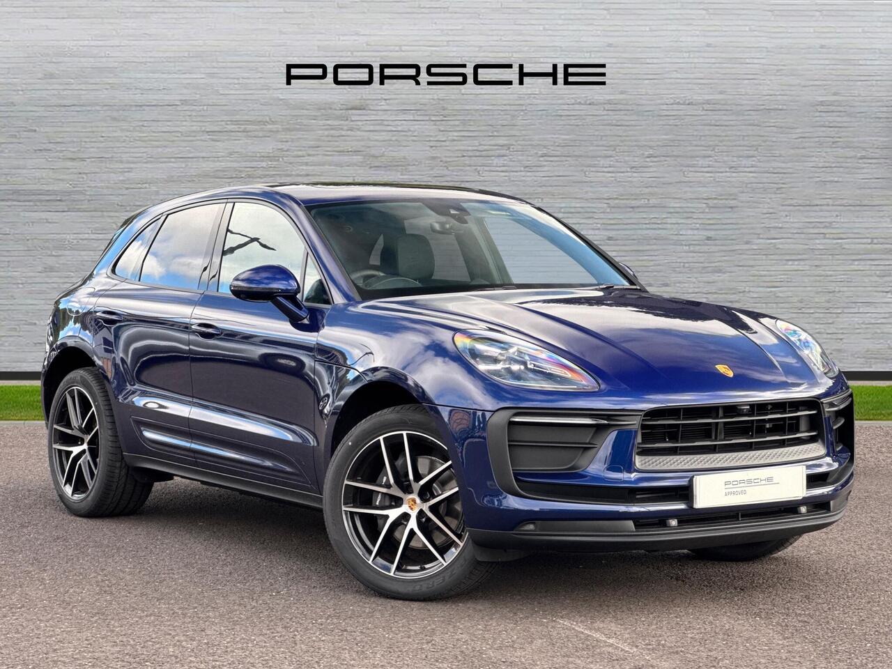Main listing image - Porsche Macan
