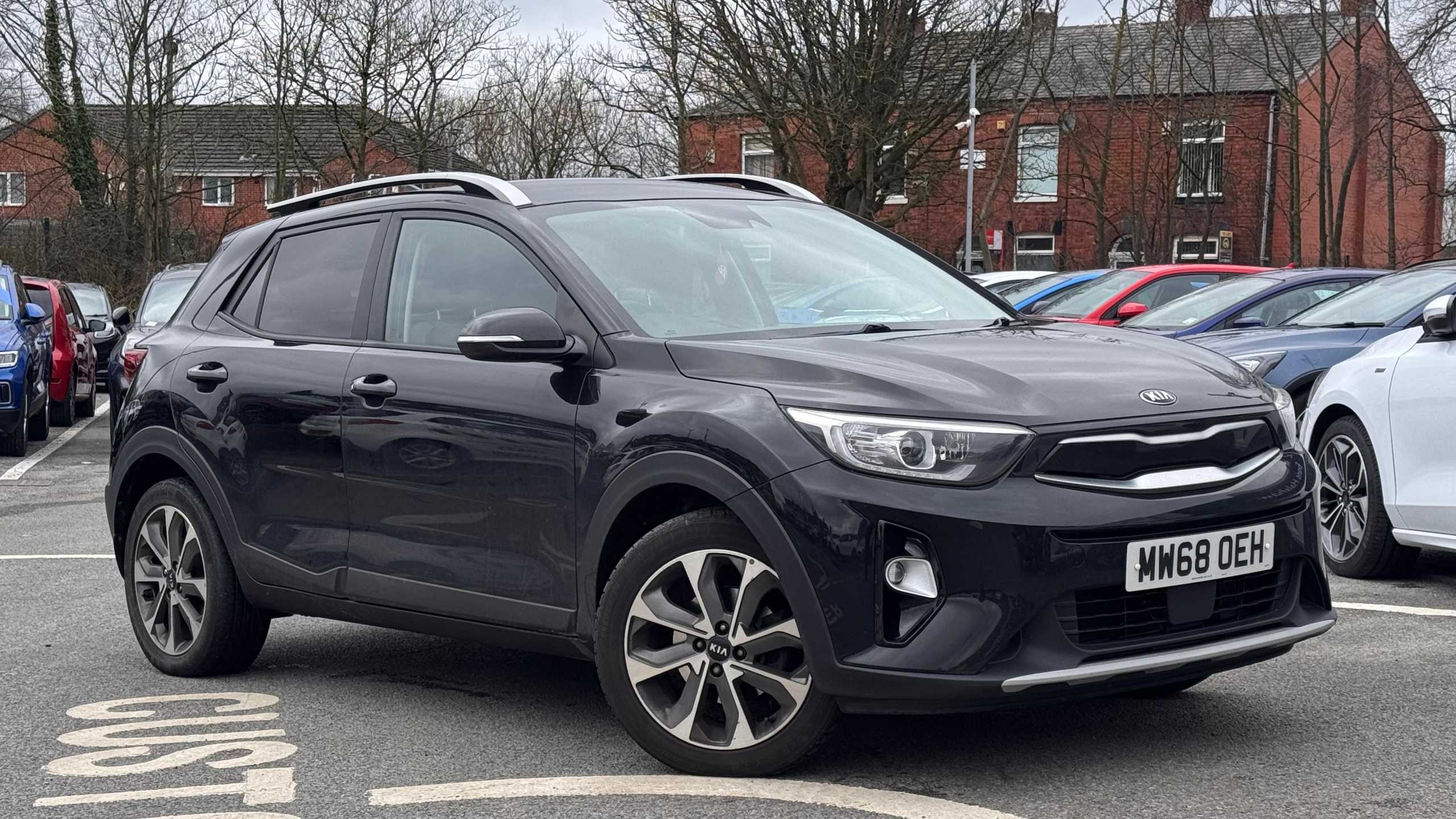 Main listing image - Kia Stonic