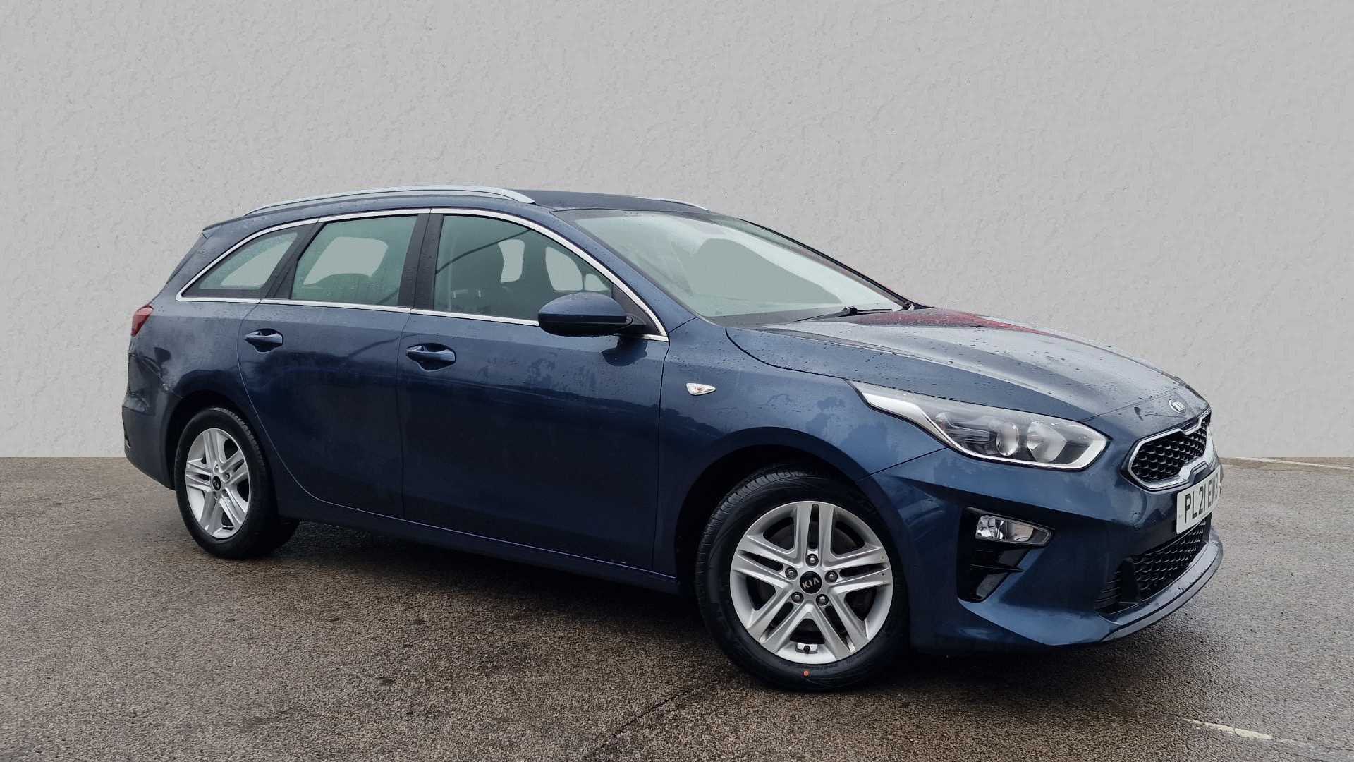 Main listing image - Kia Ceed SW