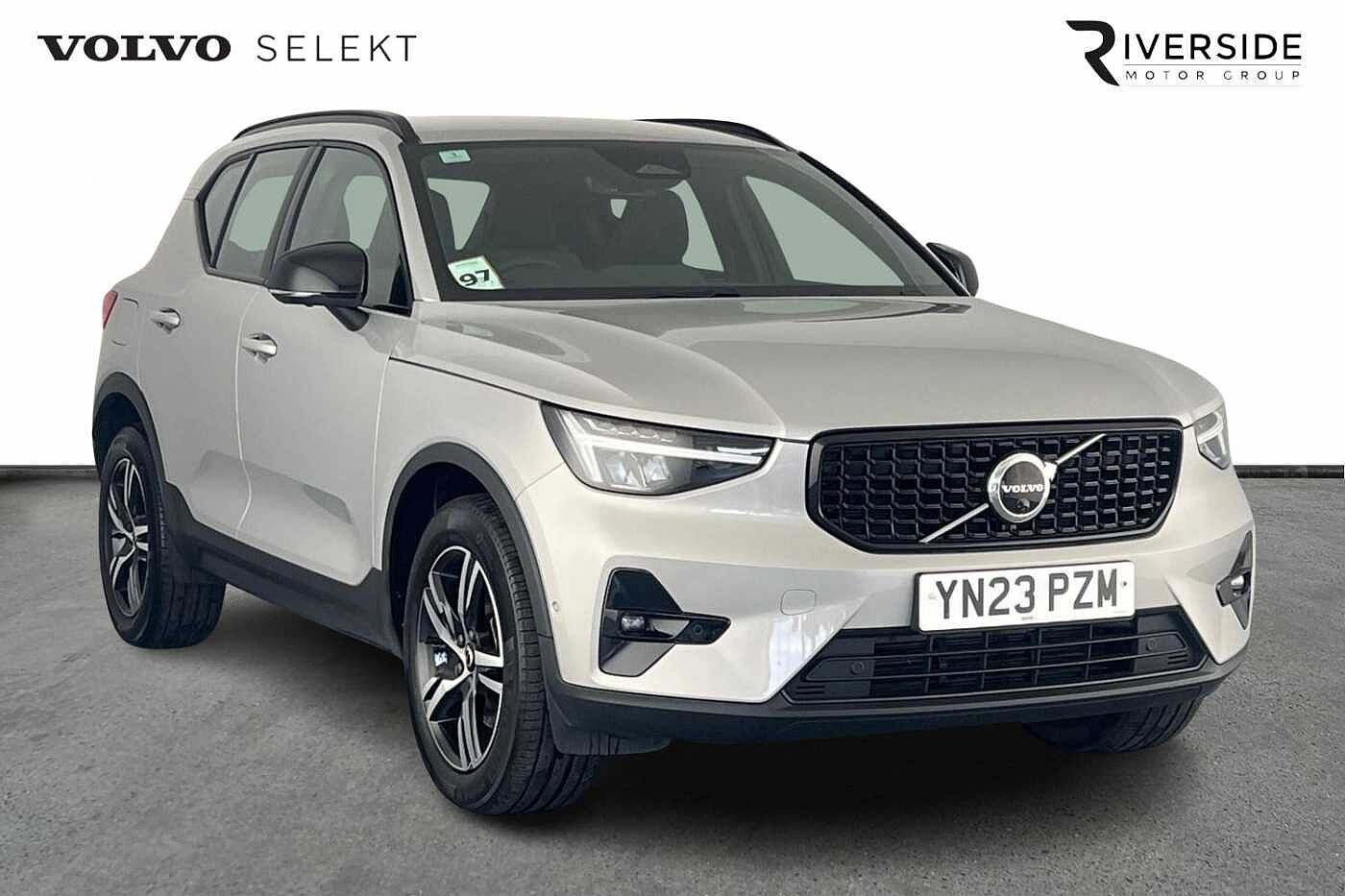Main listing image - Volvo XC40