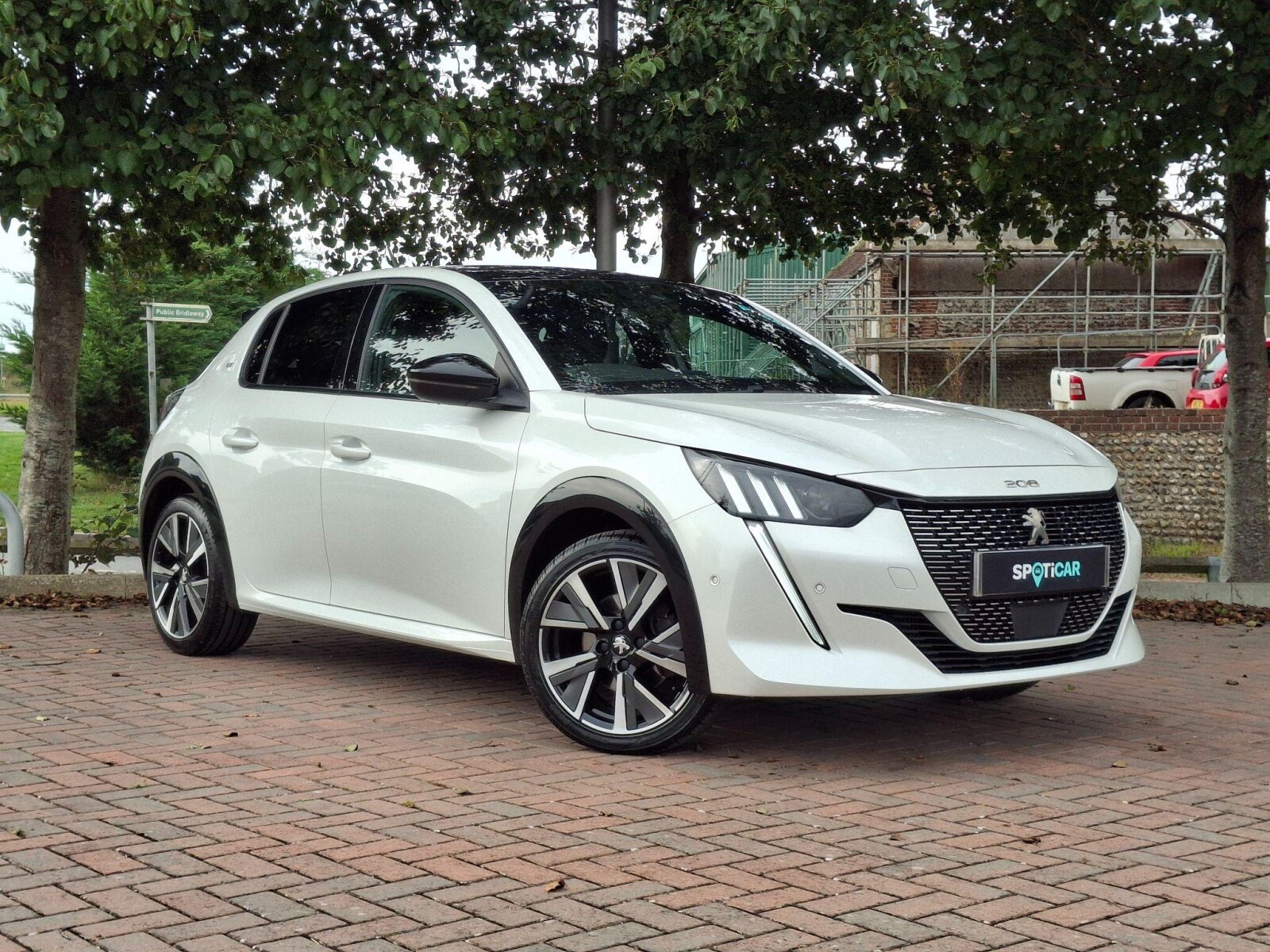 Main listing image - Peugeot 208