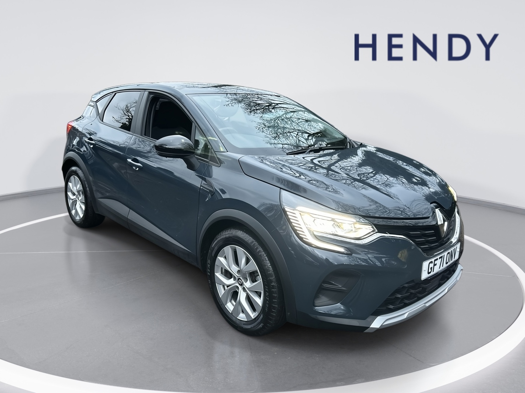 Main listing image - Renault Captur