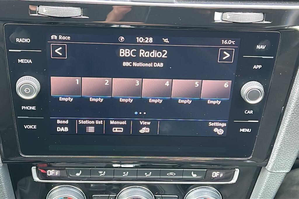 Main listing image - Volkswagen Golf R