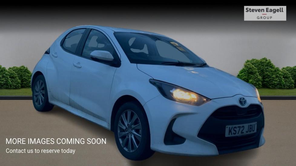 Main listing image - Toyota Yaris