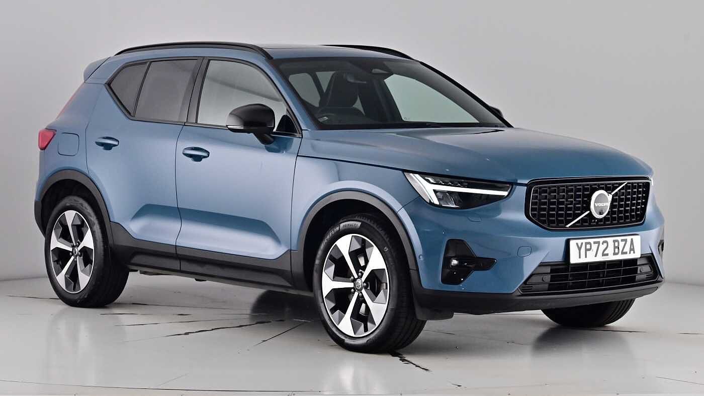 Main listing image - Volvo XC40