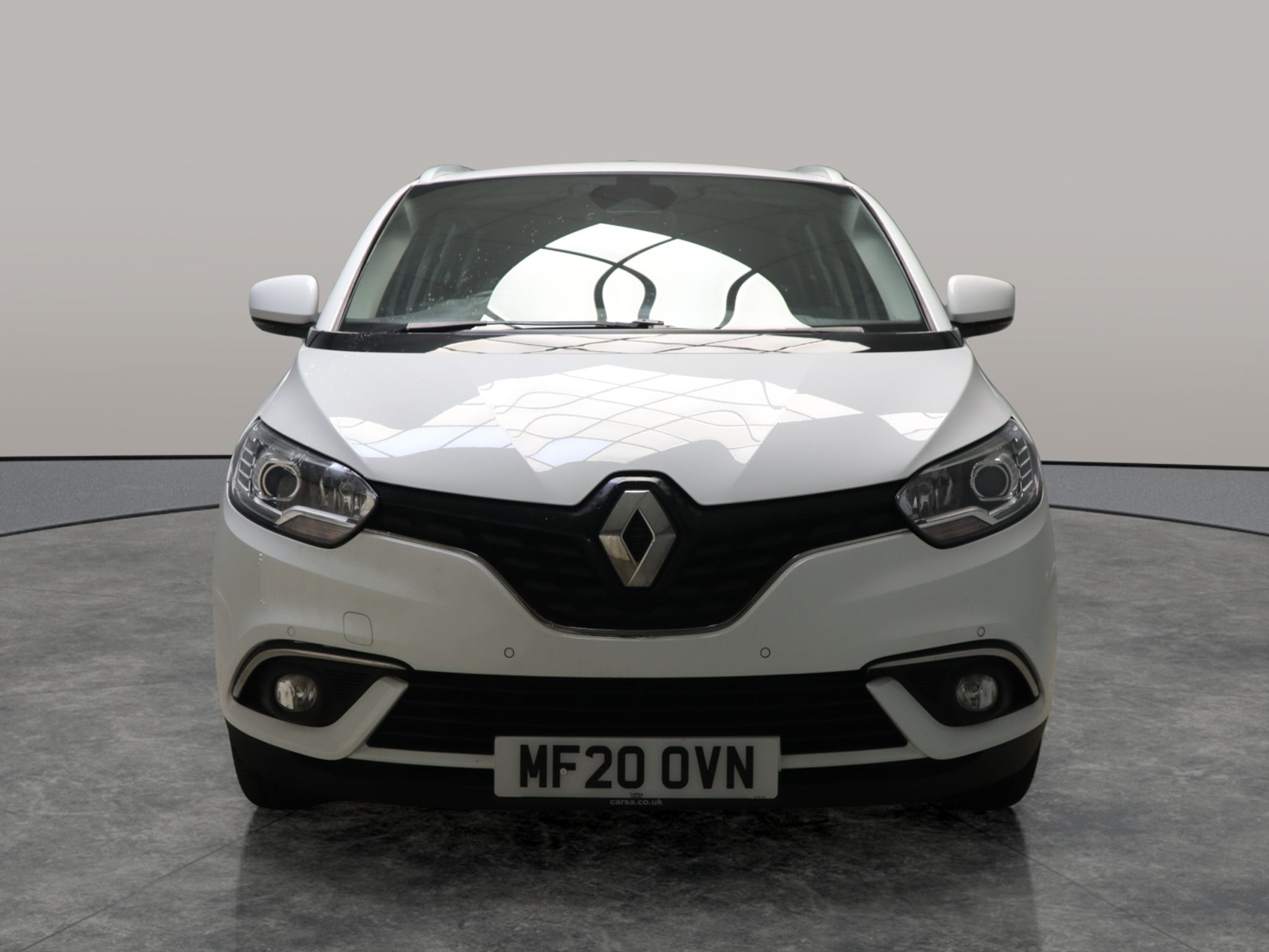 Main listing image - Renault Grand Scenic