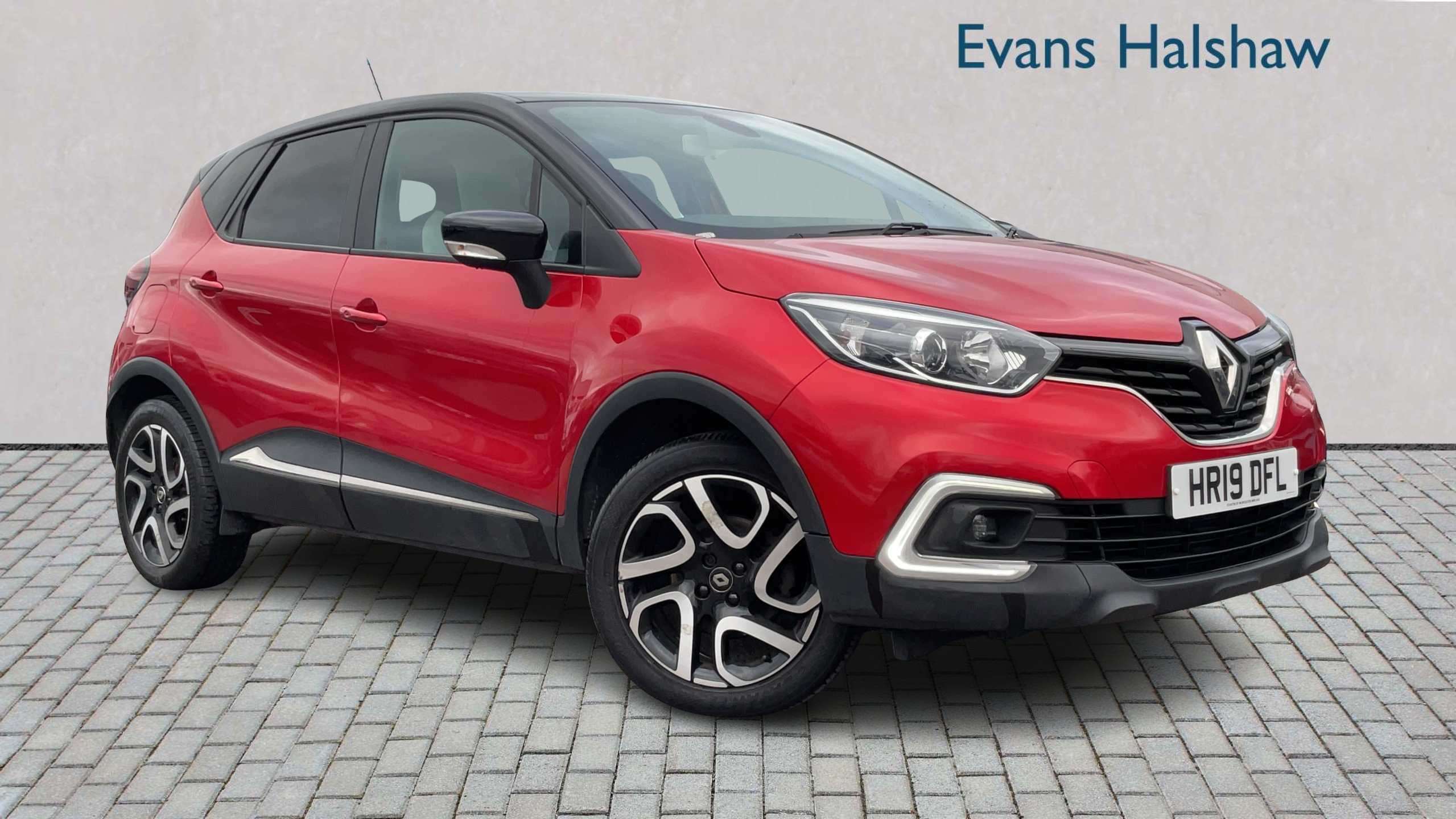 Main listing image - Renault Captur