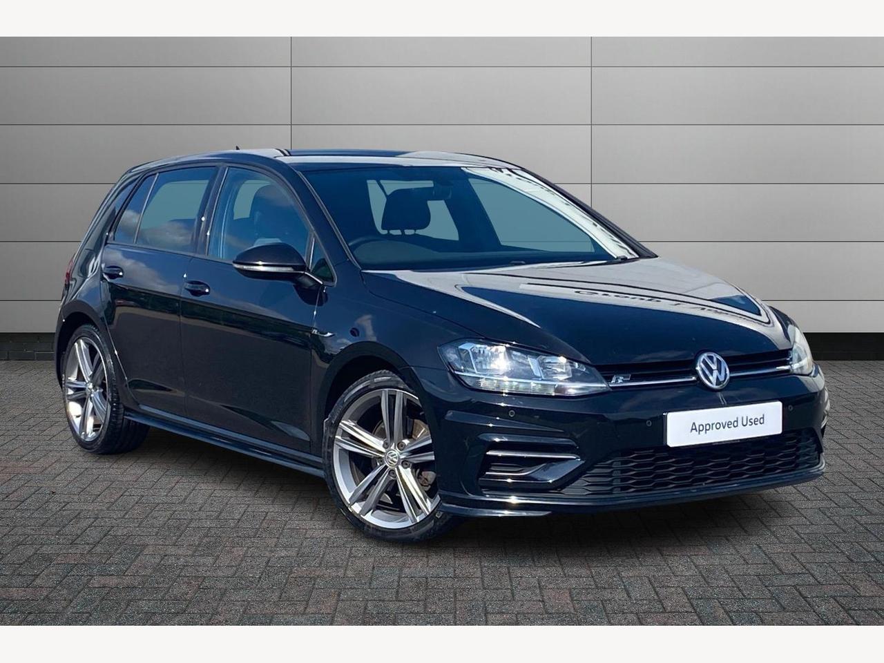 Main listing image - Volkswagen Golf