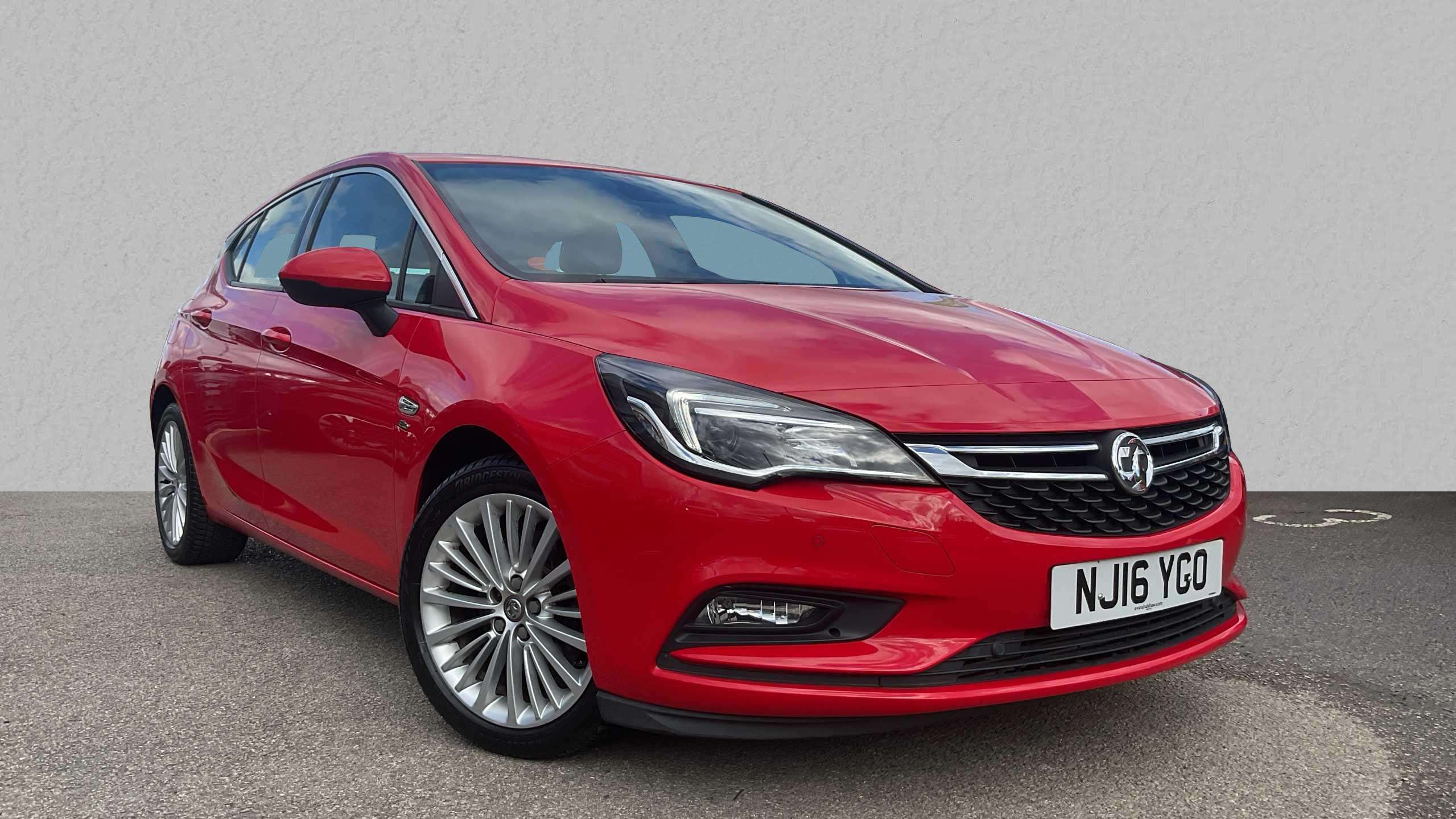 Main listing image - Vauxhall Astra