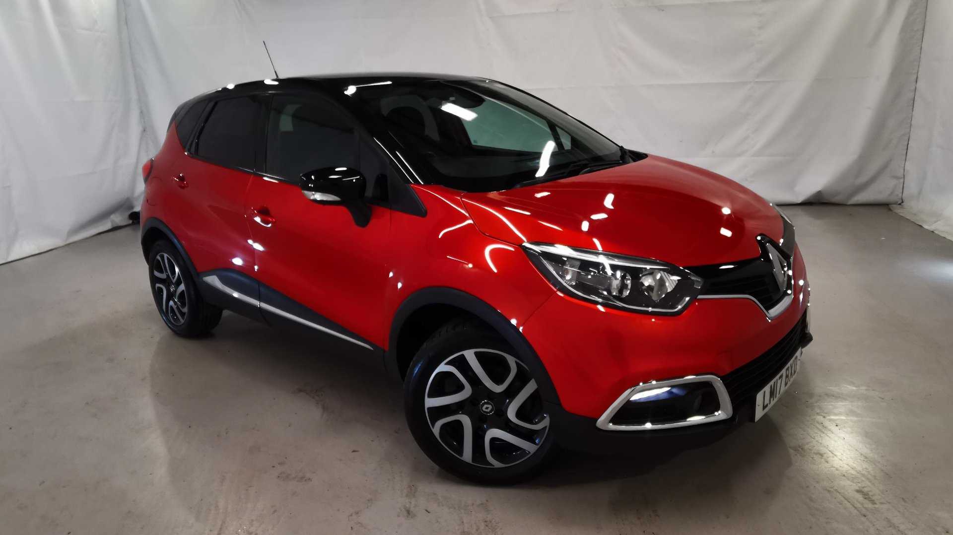 Main listing image - Renault Captur