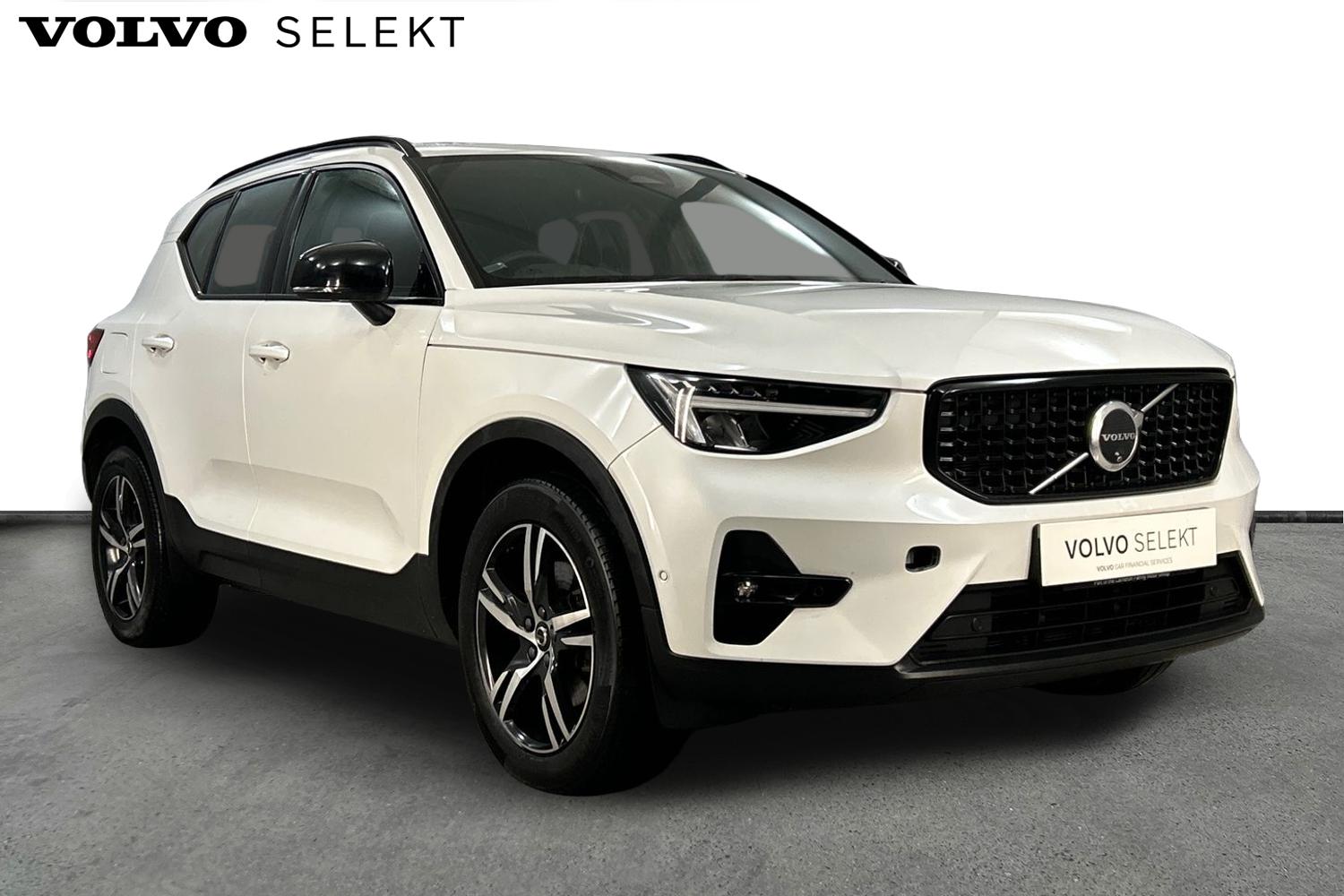 Main listing image - Volvo XC40