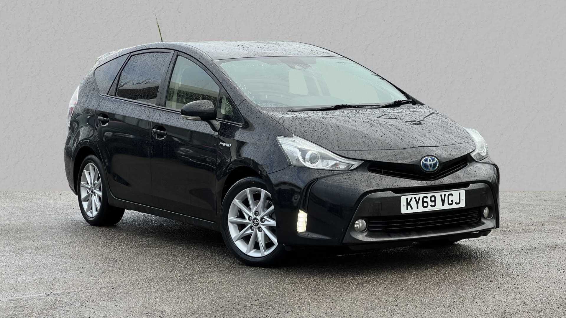 Main listing image - Toyota Prius+