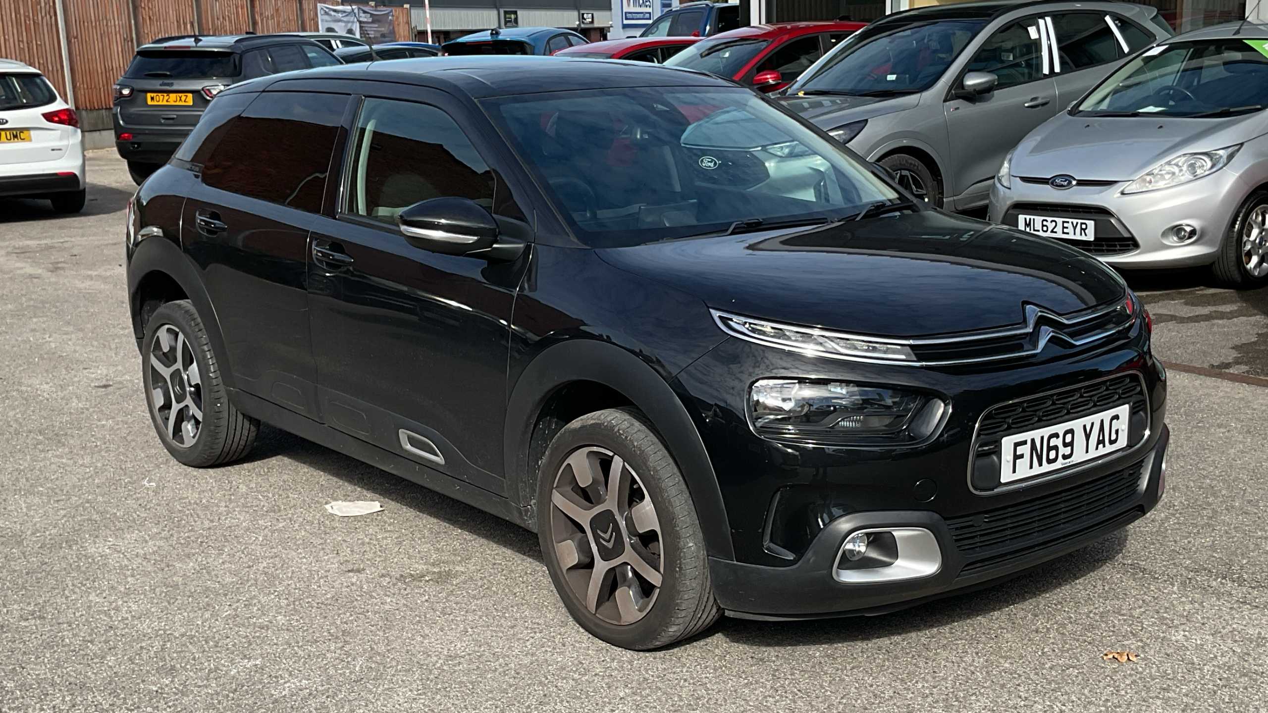 Main listing image - Citroen C4 Cactus
