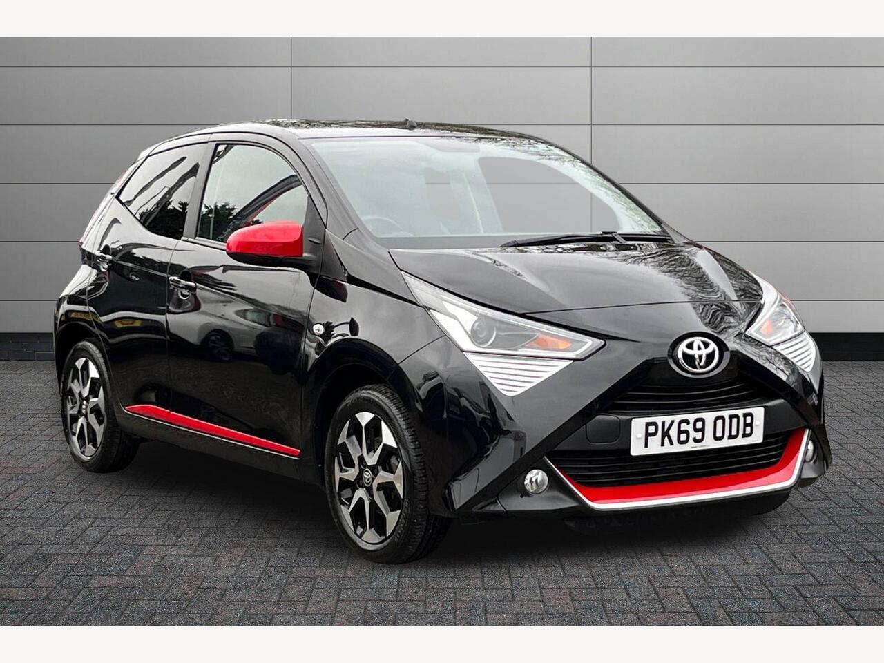 Main listing image - Toyota Aygo