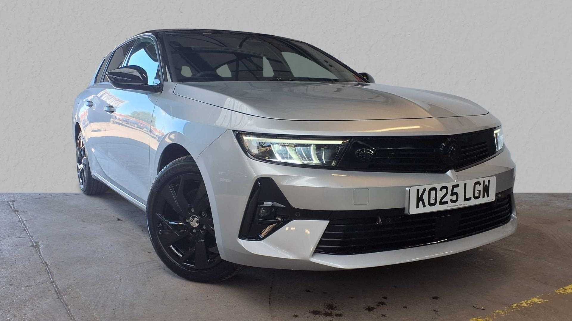 Main listing image - Vauxhall Astra Sports Tourer