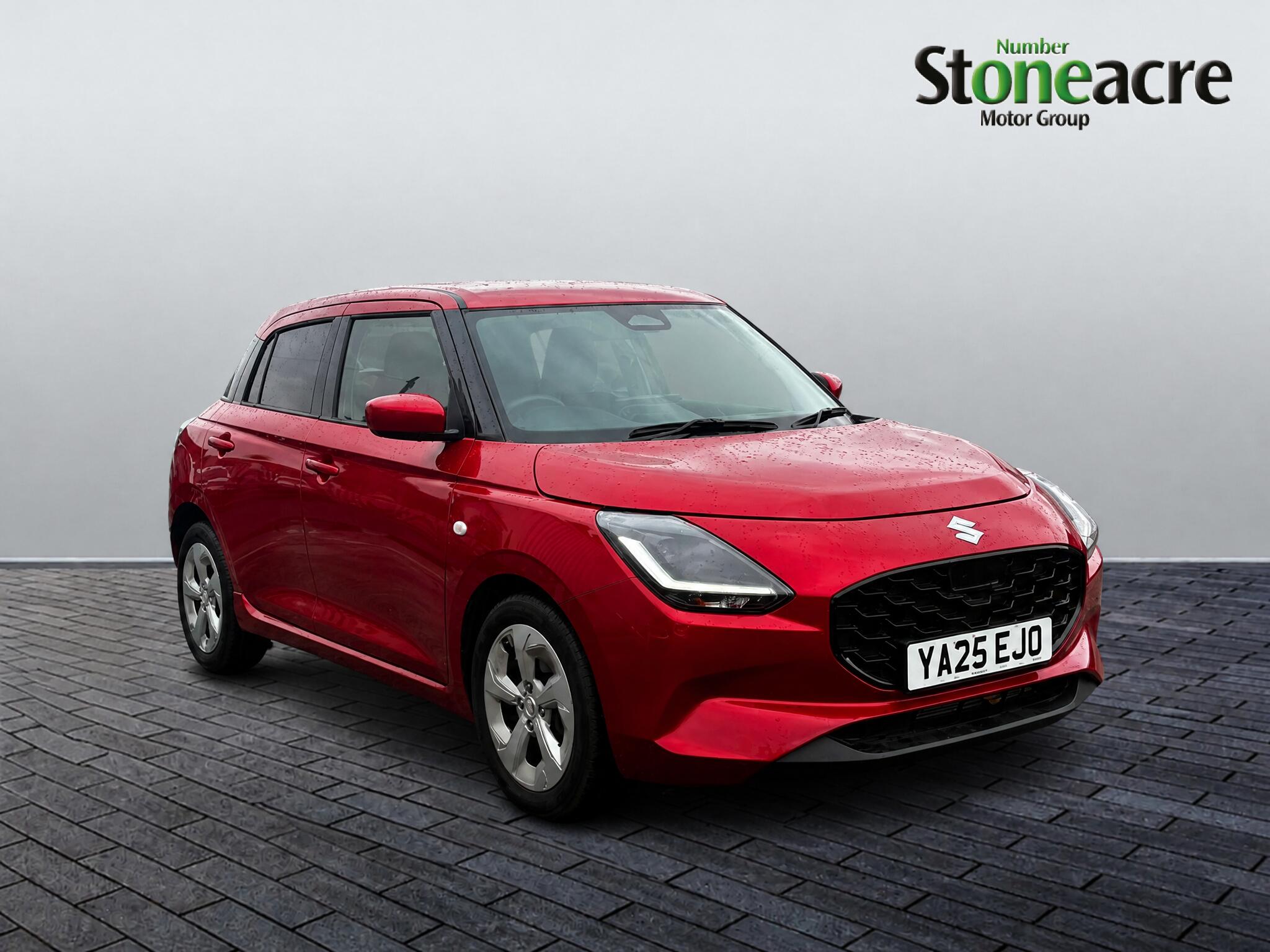 Main listing image - Suzuki Swift