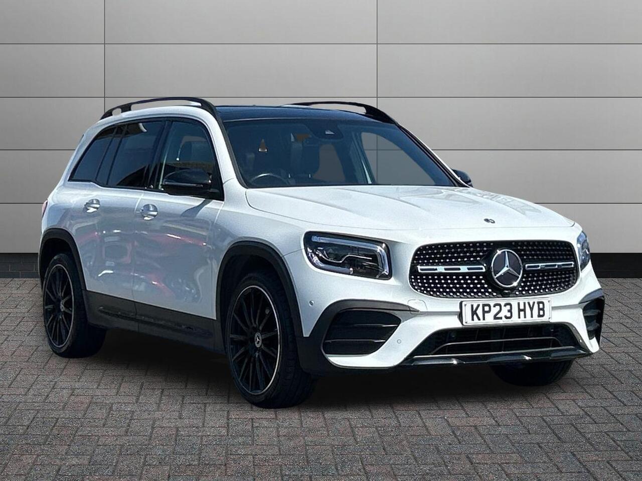Main listing image - Mercedes-Benz GLB