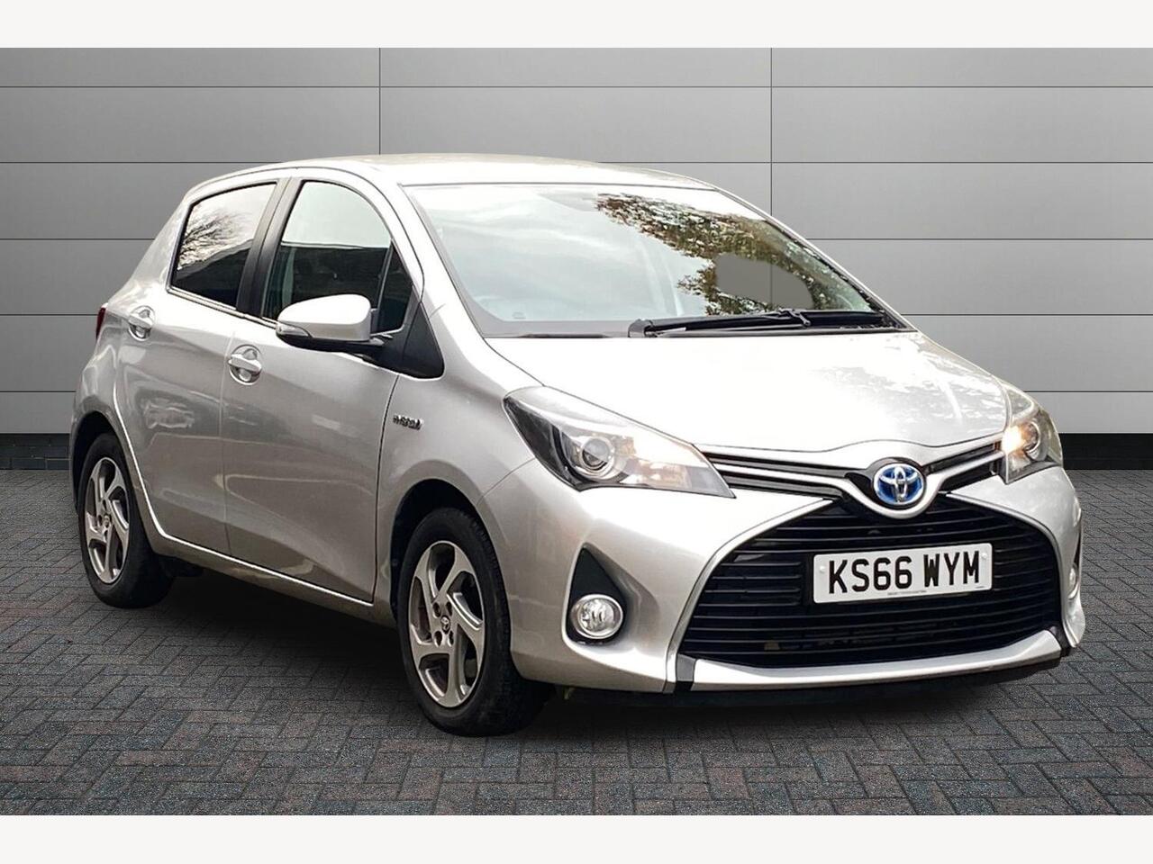 Main listing image - Toyota Yaris