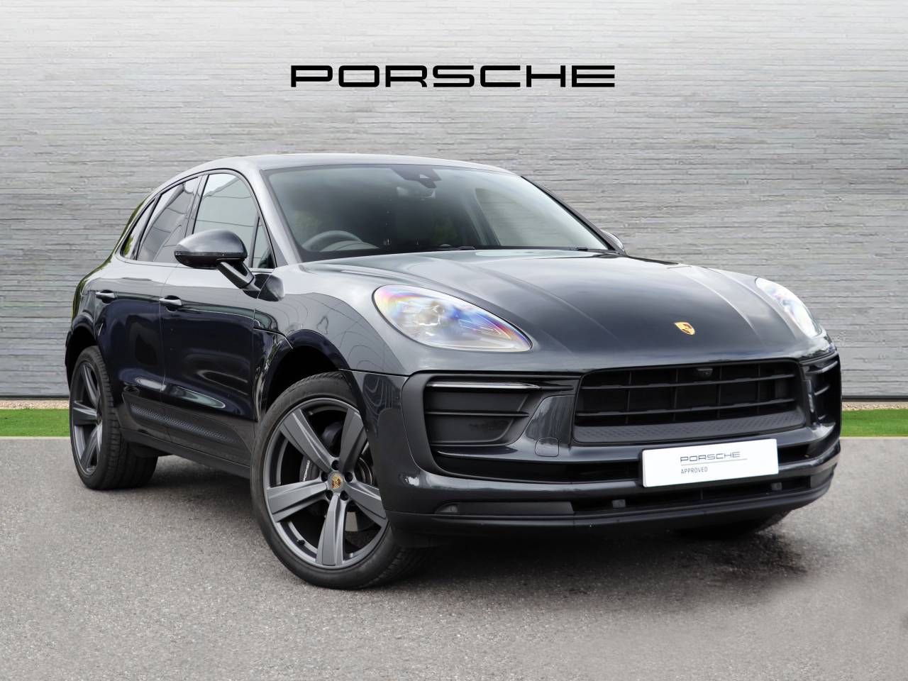Main listing image - Porsche Macan