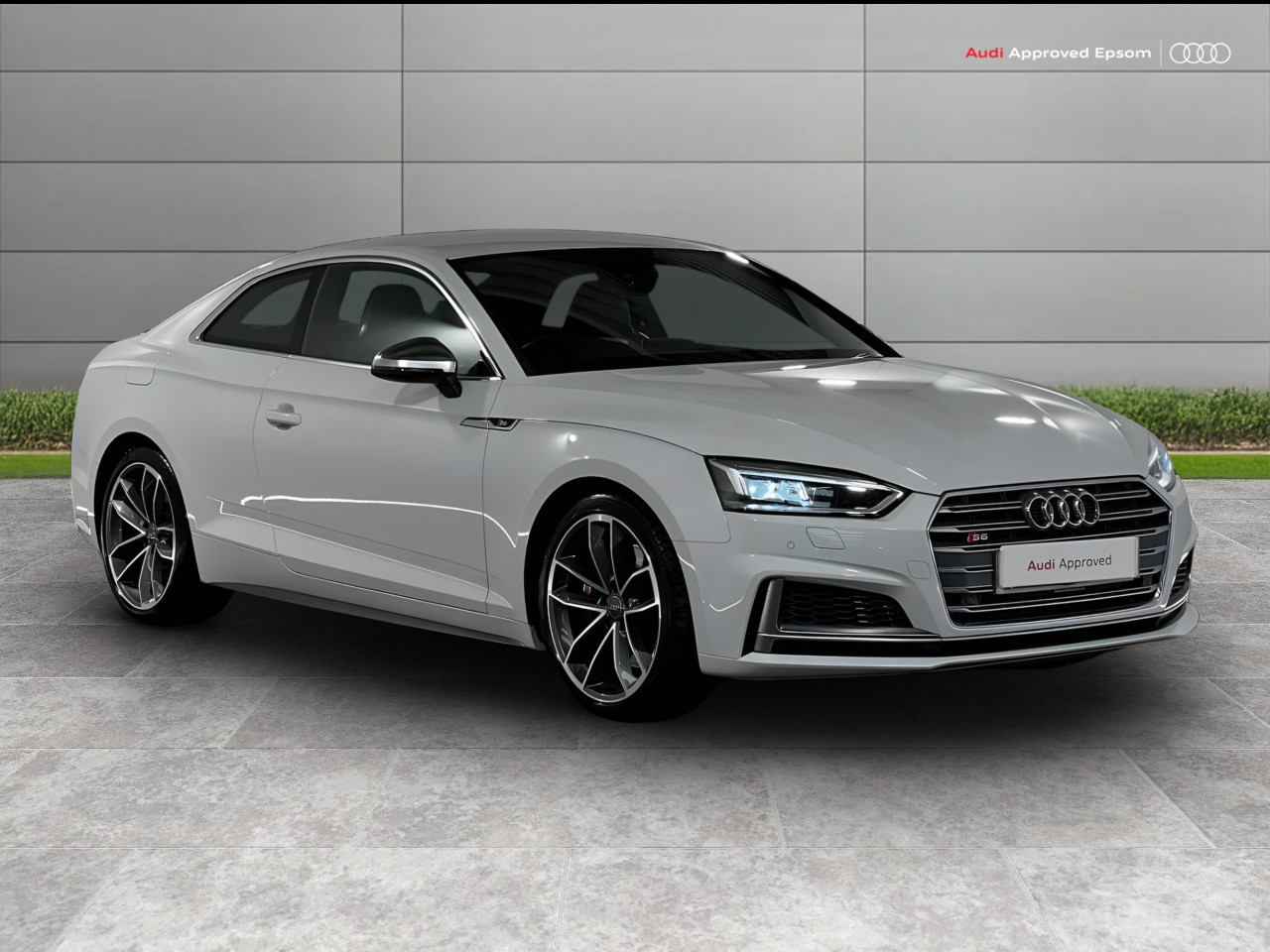 Main listing image - Audi S5