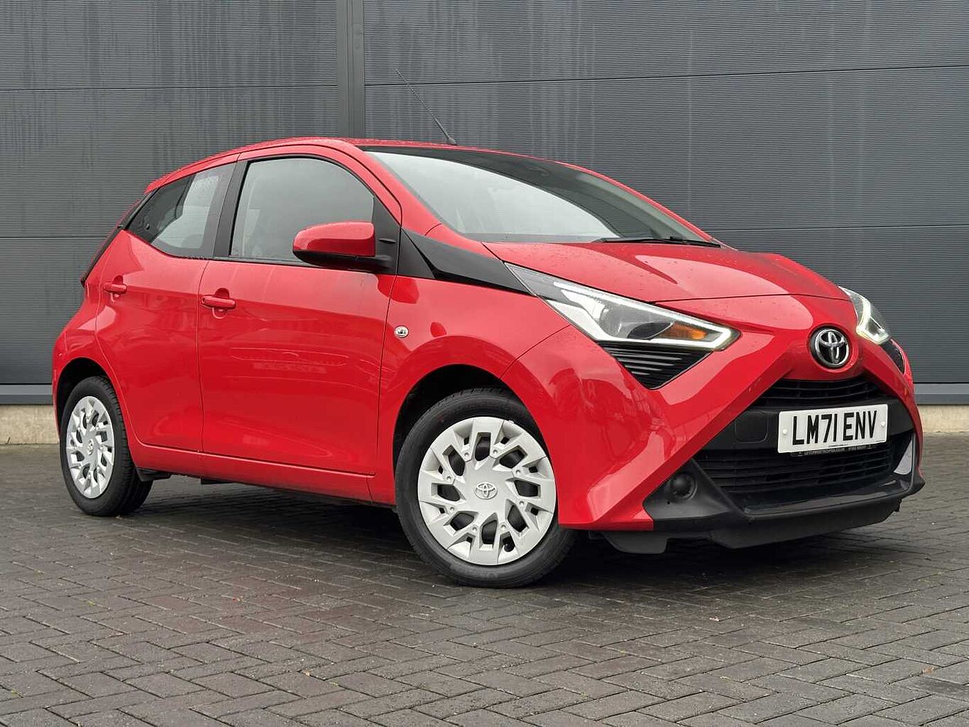 Main listing image - Toyota Aygo