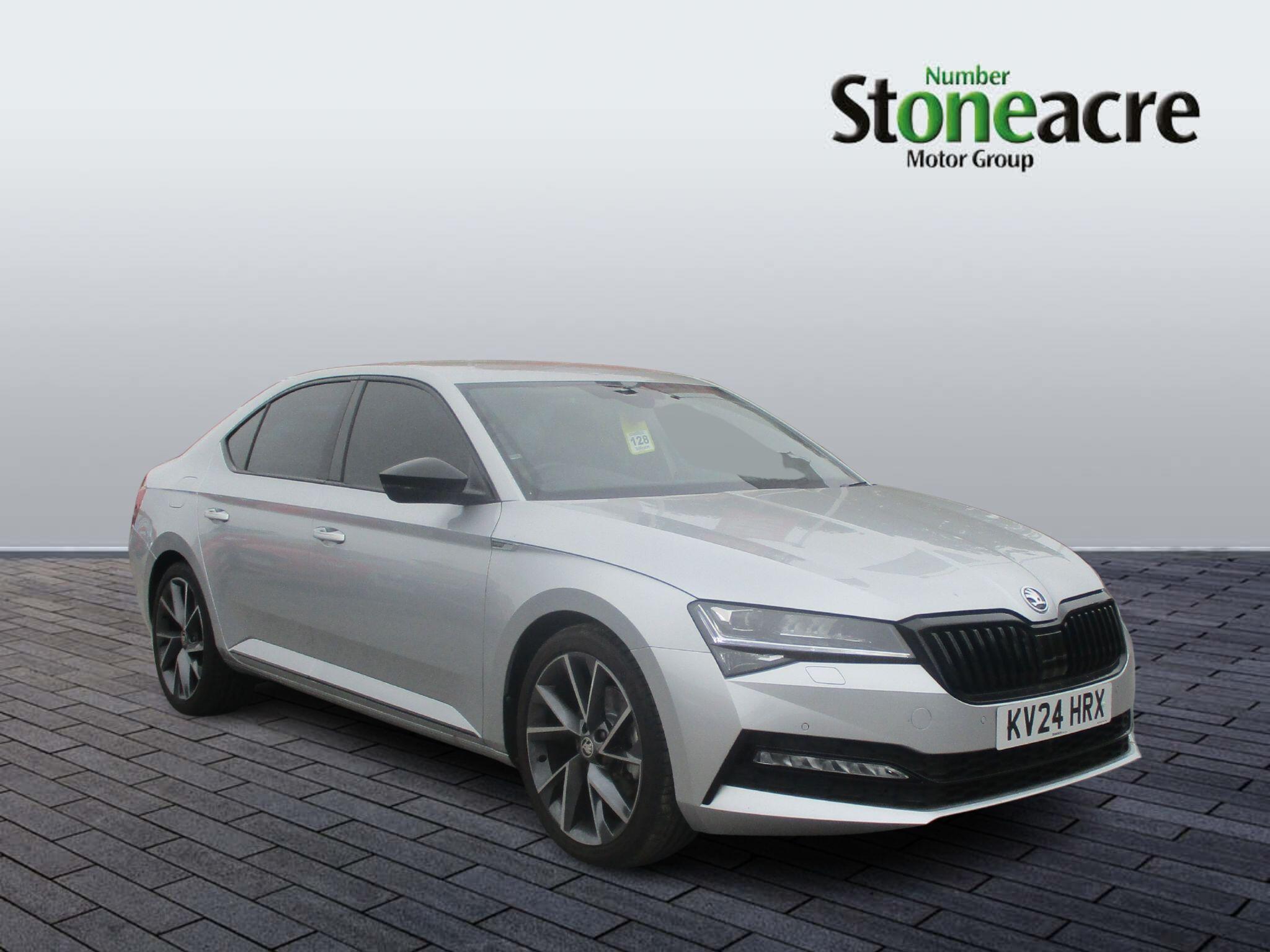 Main listing image - Skoda Superb