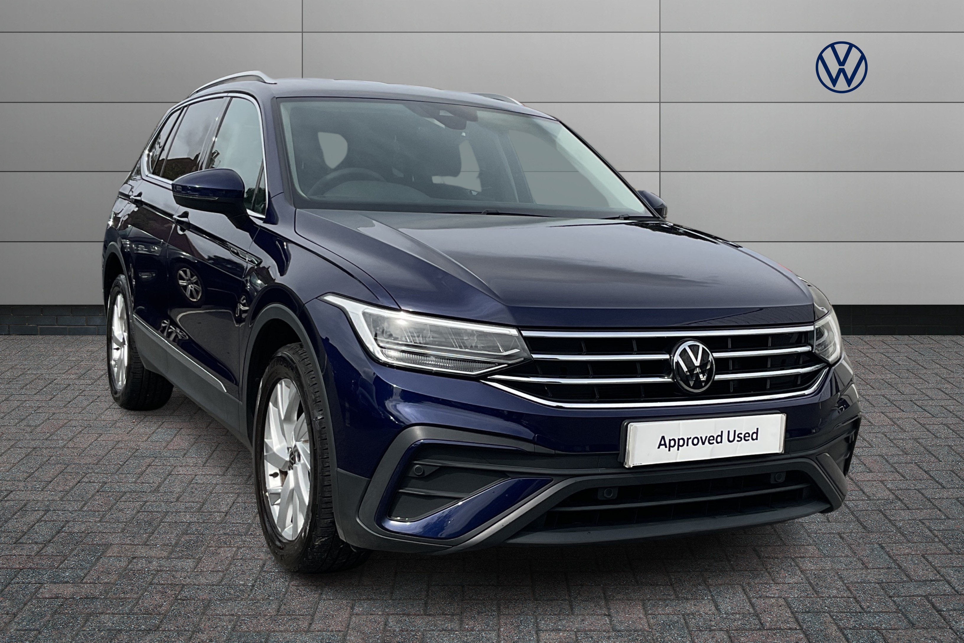 Main listing image - Volkswagen Tiguan Allspace