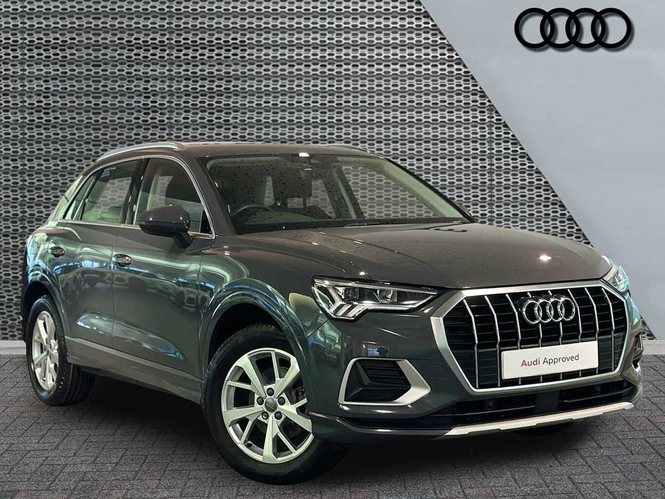 Main listing image - Audi Q3