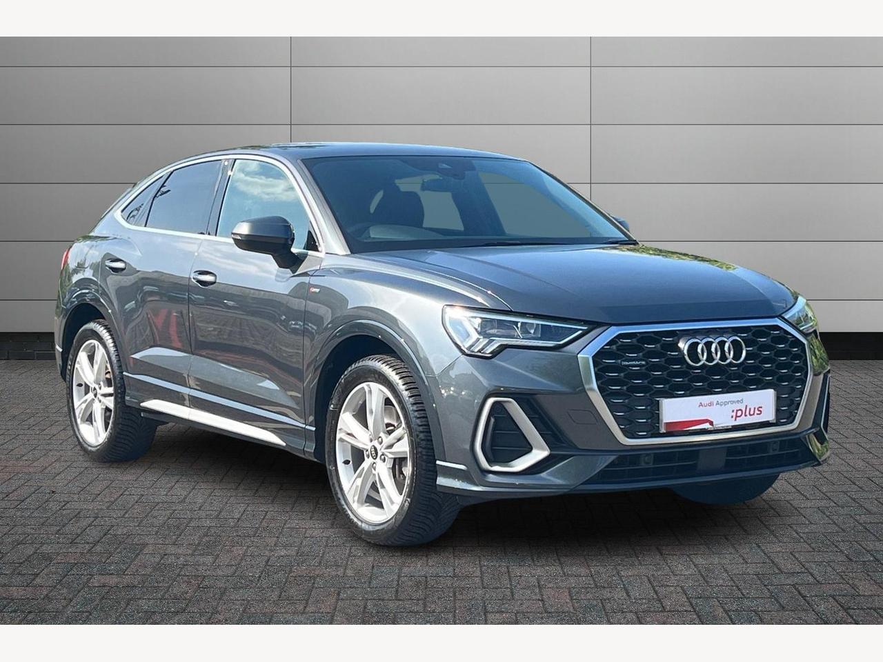 Main listing image - Audi Q3