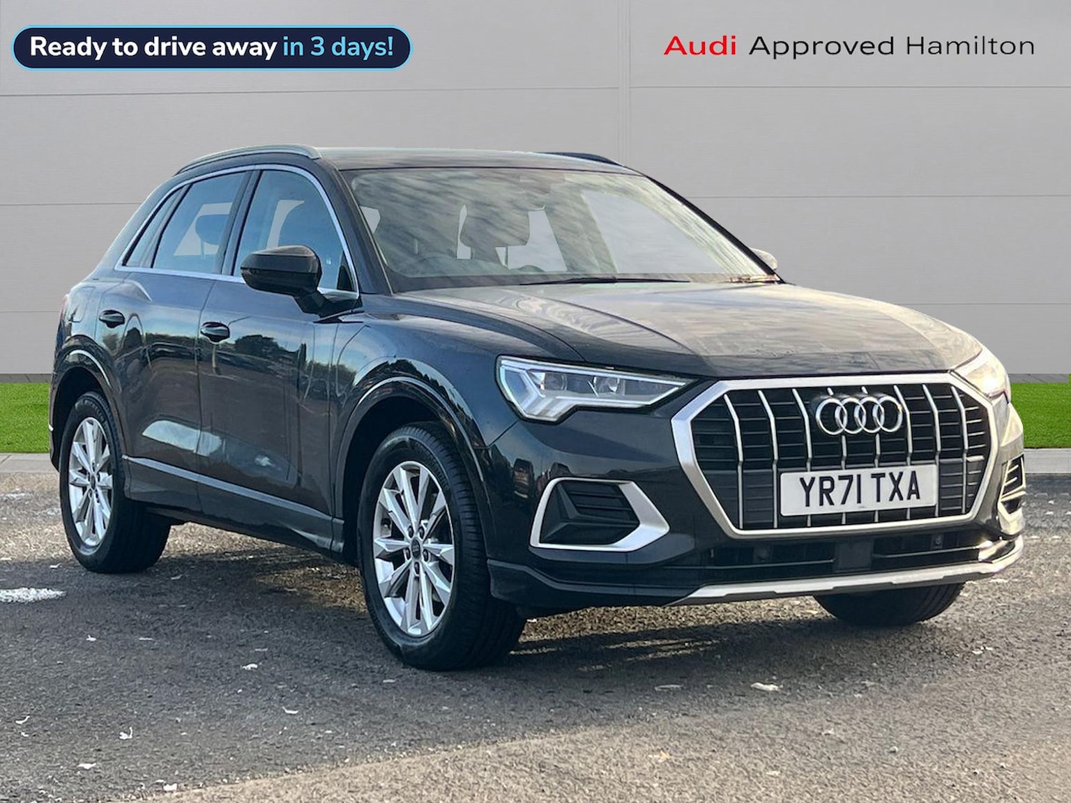 Main listing image - Audi Q3