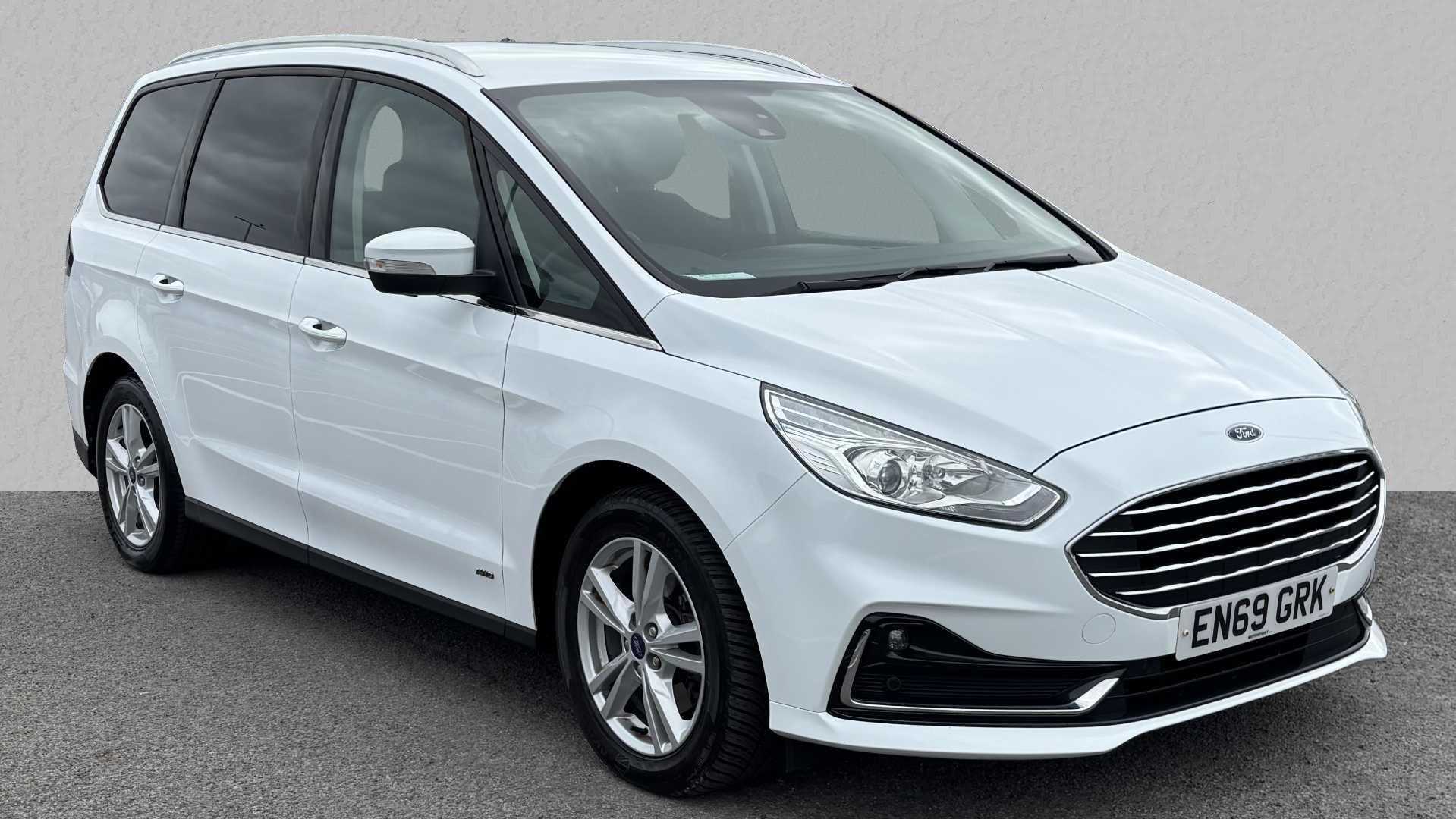 Main listing image - Ford Galaxy