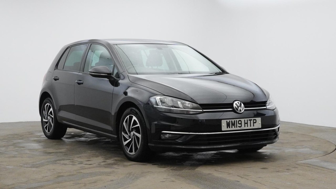 Main listing image - Volkswagen Golf