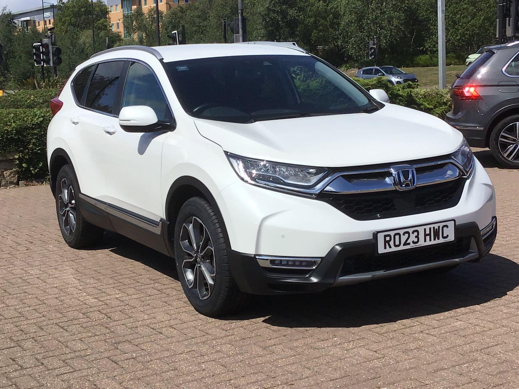 Main listing image - Honda CR-V