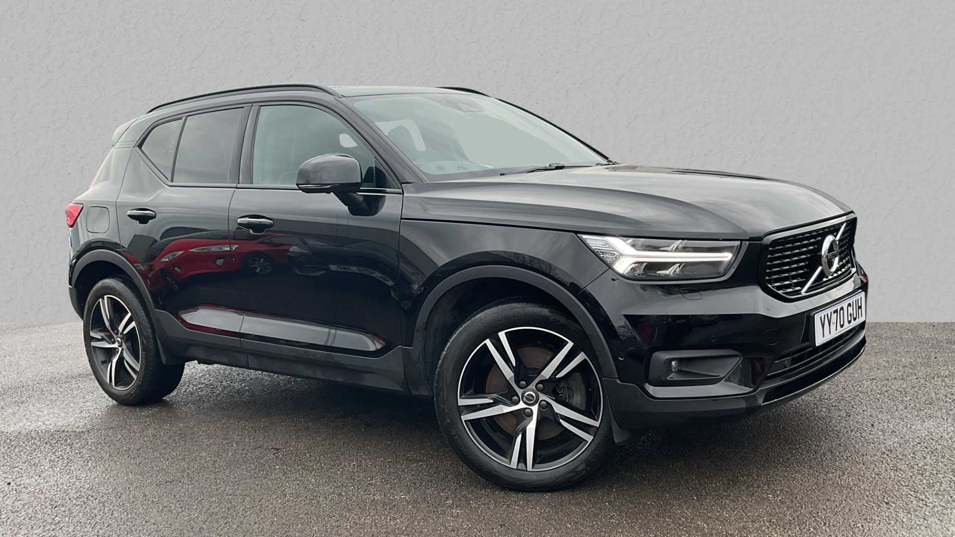 Main listing image - Volvo XC40 Recharge