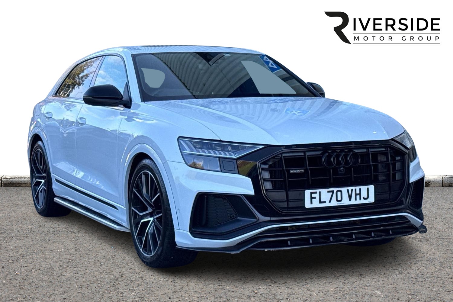 Main listing image - Audi Q8