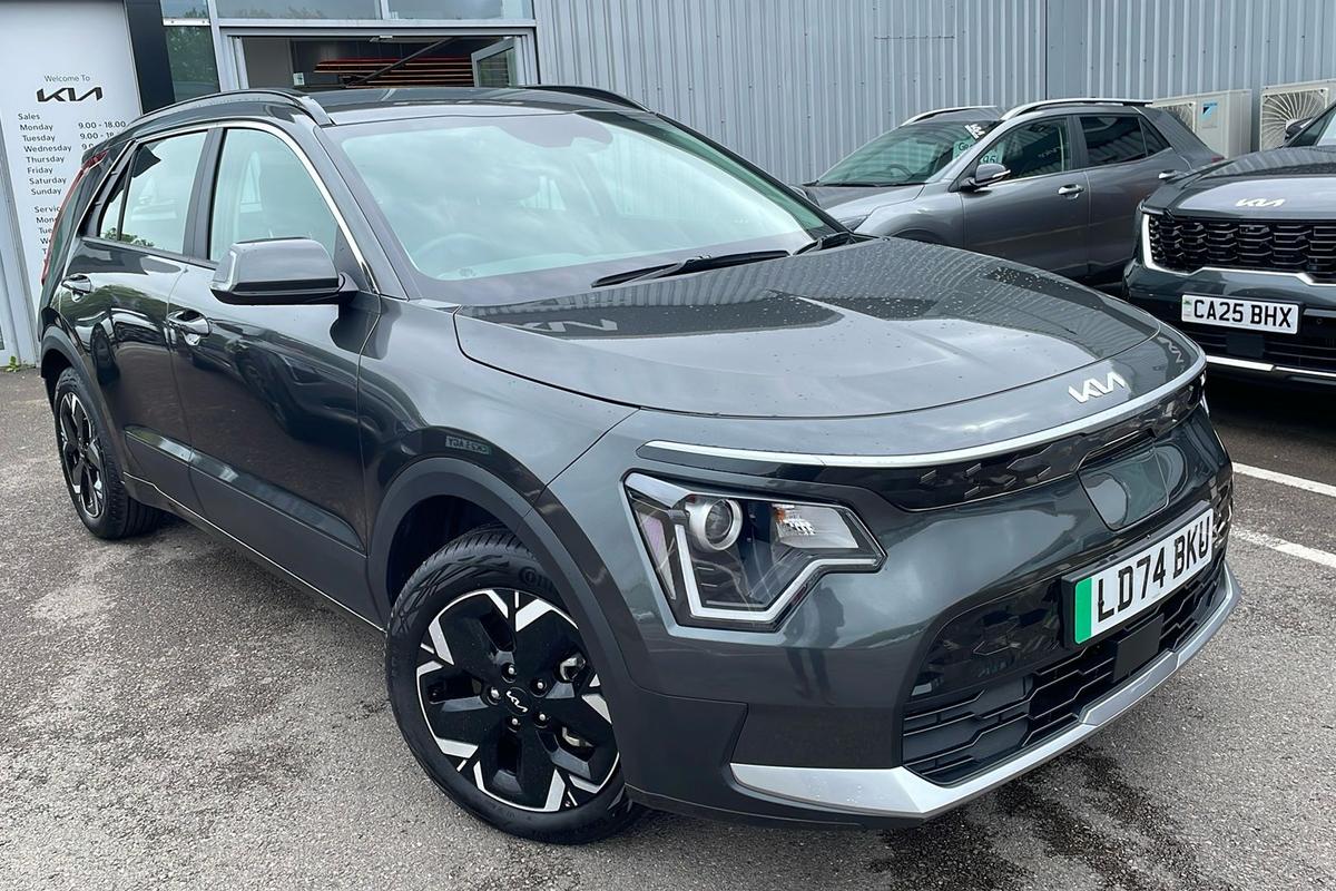 Main listing image - Kia Niro